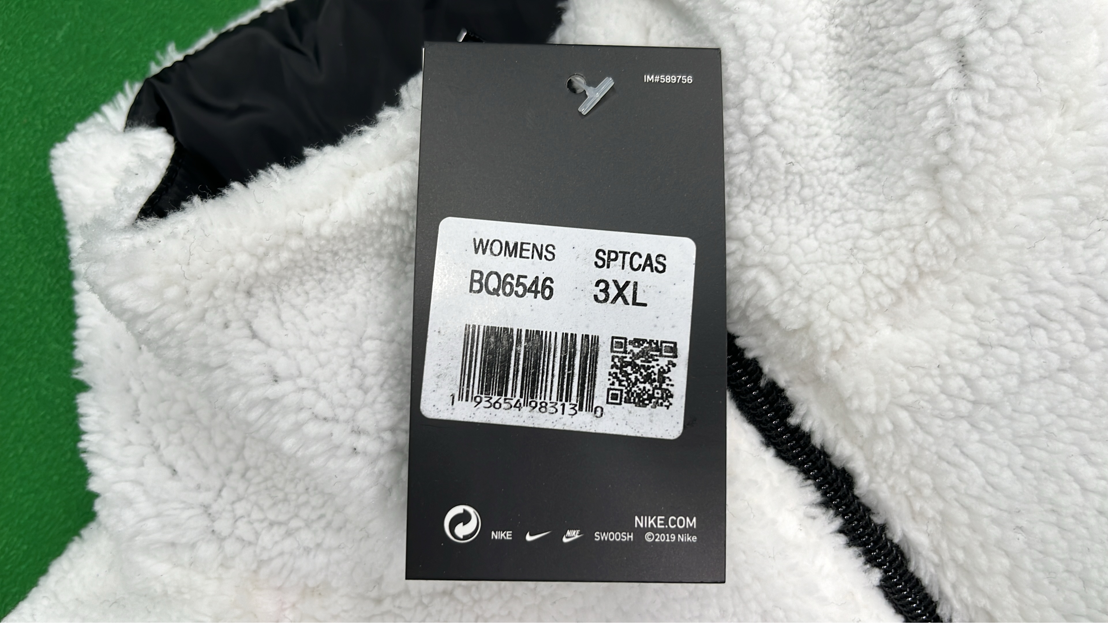 Black and White Fleece Zip-Up Jacket for Men Women Outdoor Warm Wear