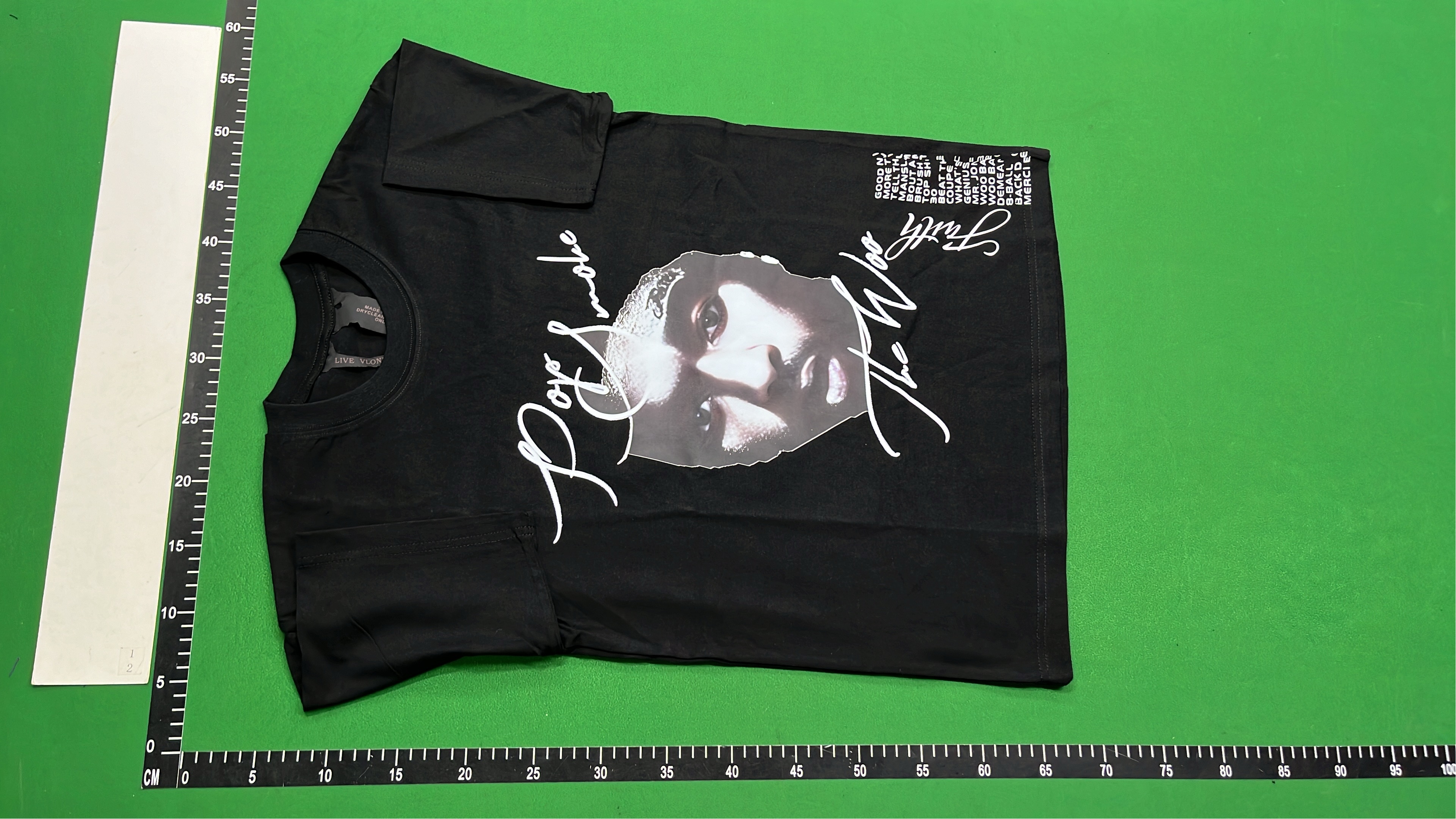 V Logo T-Shirt Collection - Unique Designs for Fashion Fans