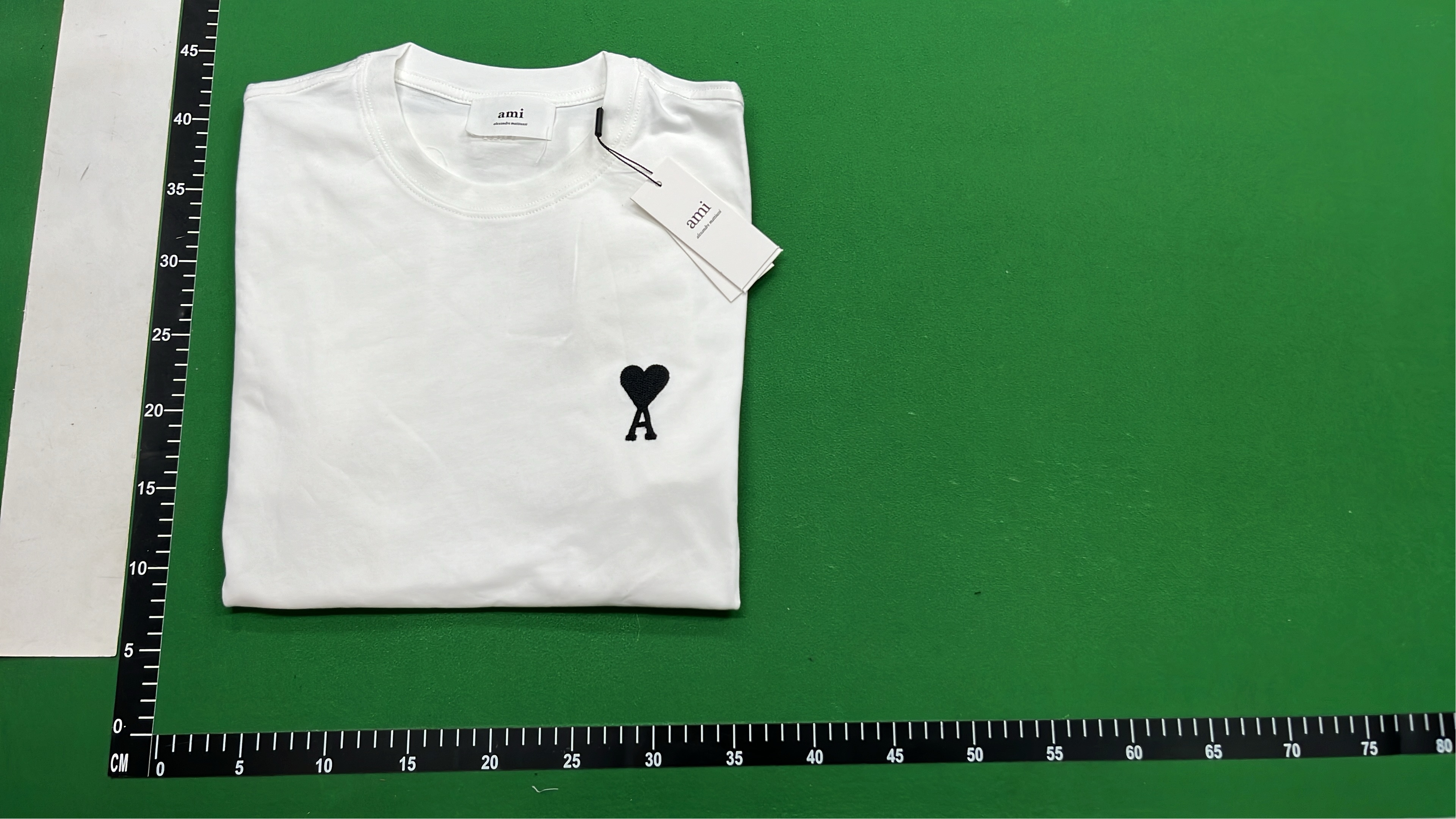 Minimalist T-Shirt with Logo - White and Black Options