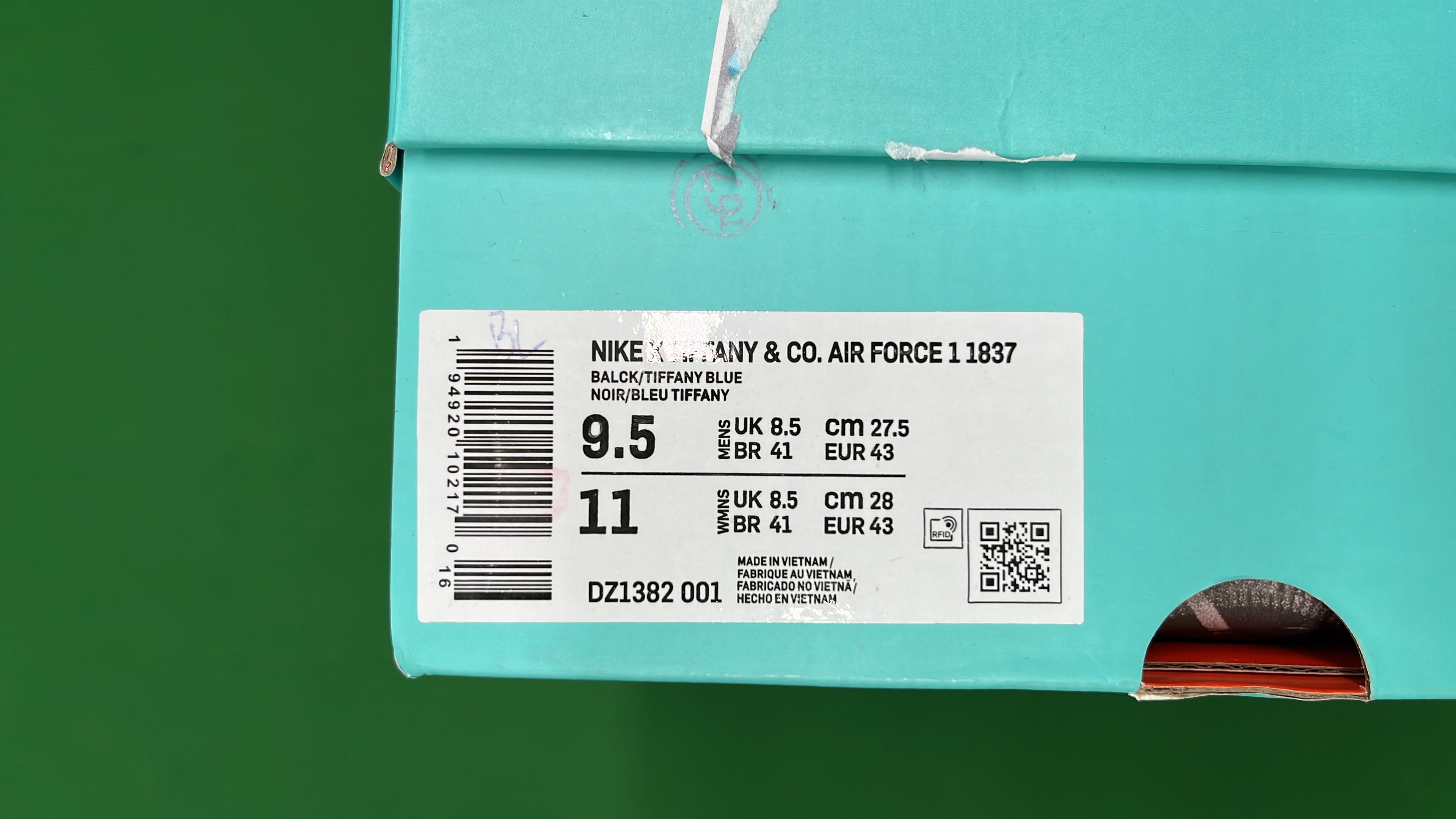 Nike Air Force 1 Off-White Yellow Sneakers