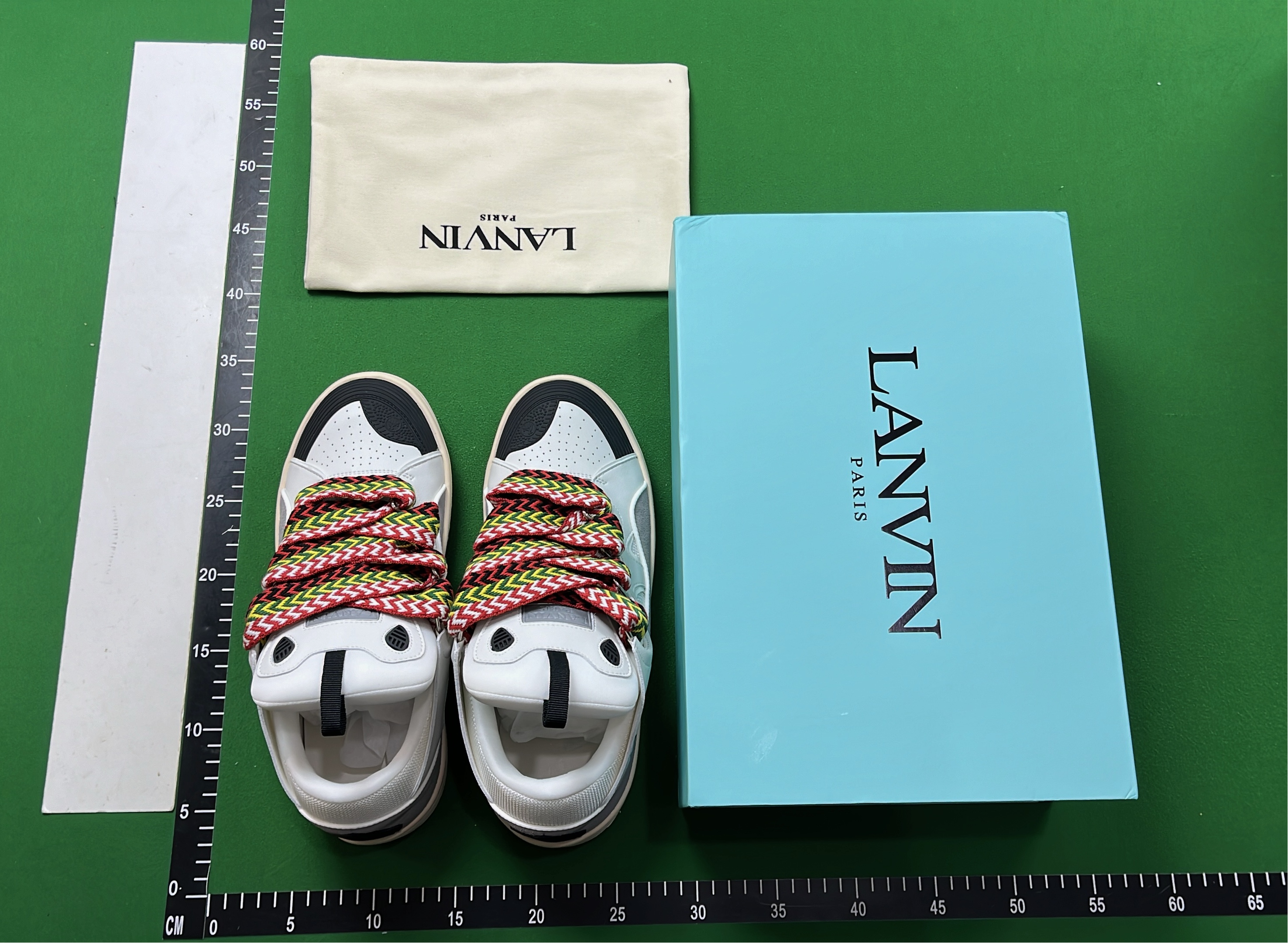 LAVIN Sneakers Collection - Stylish and Comfortable Footwear