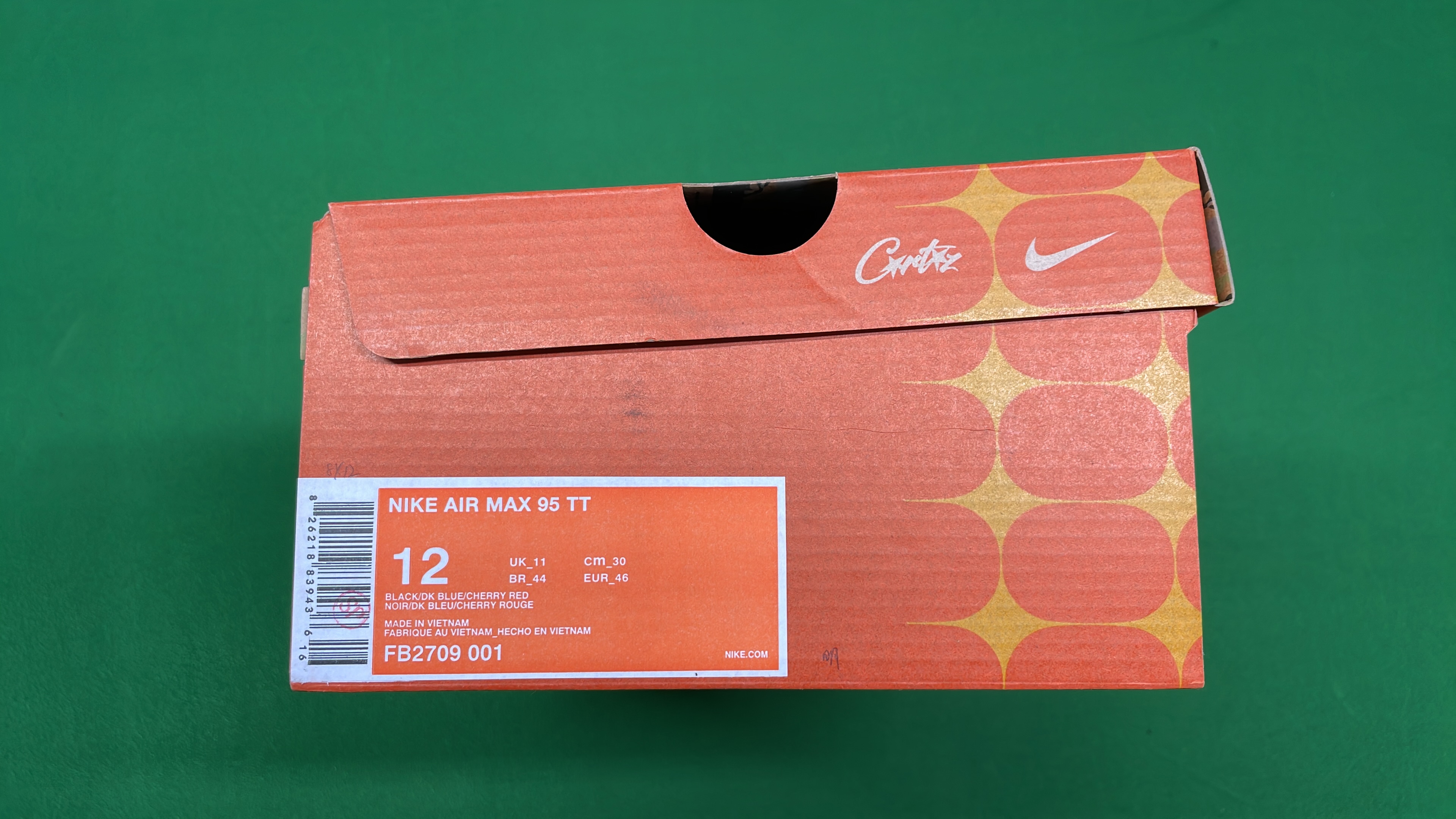 Nike Air Max 95 Black Gold Edition Sneakers