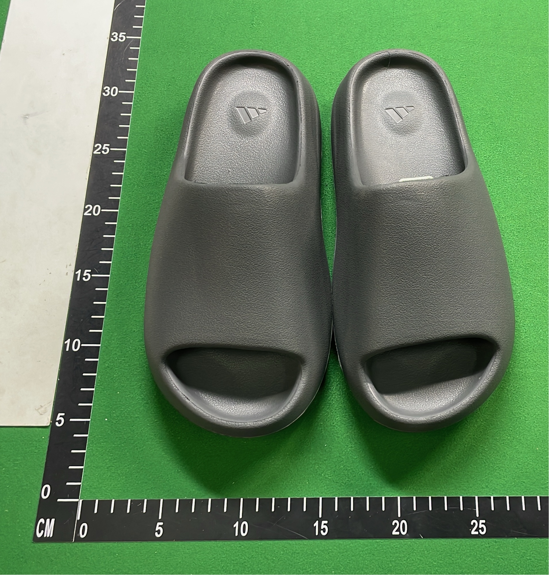 Yeezy Slide Black Comfortable Slip-On Sandals