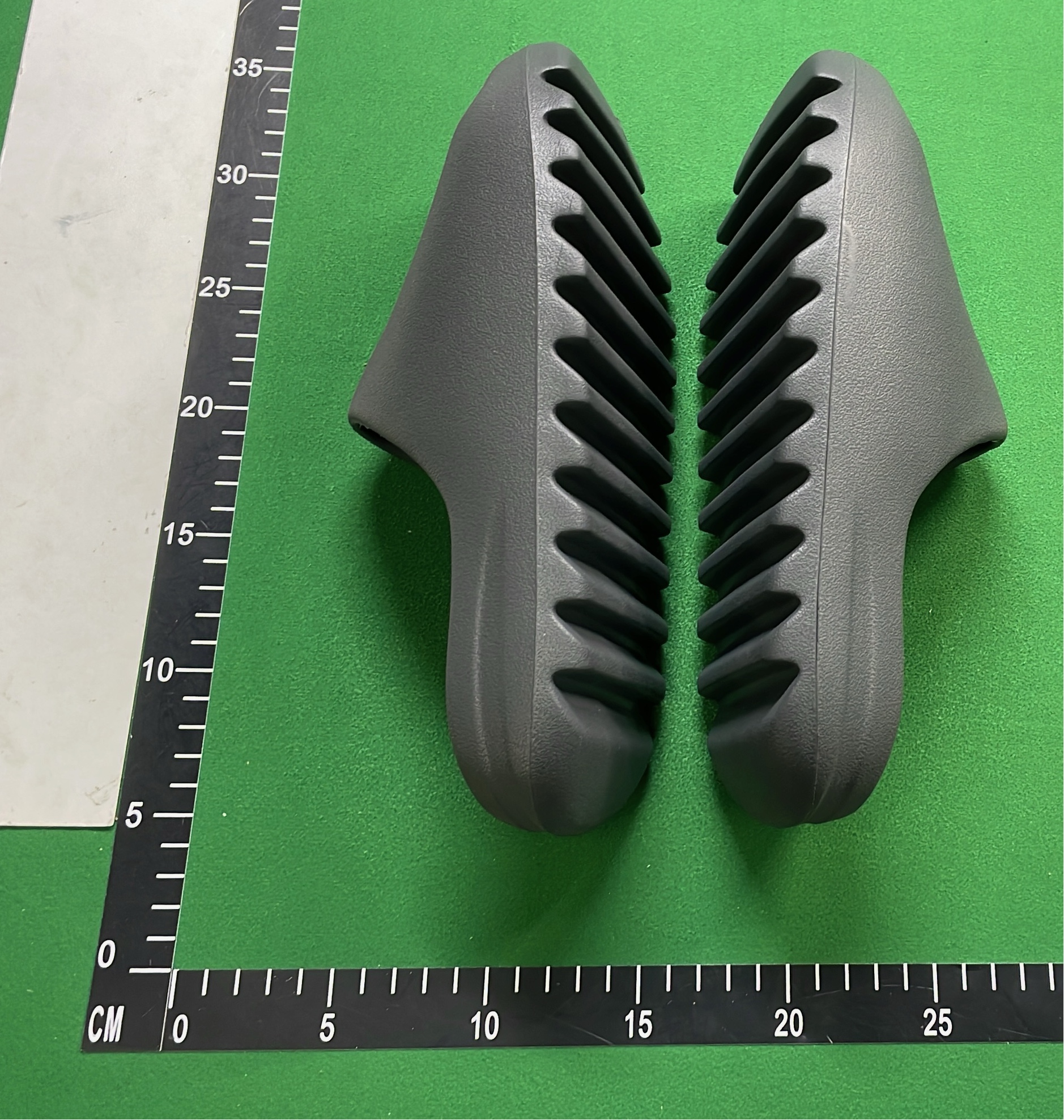 Yeezy Slide Black Comfortable Slip-On Sandals