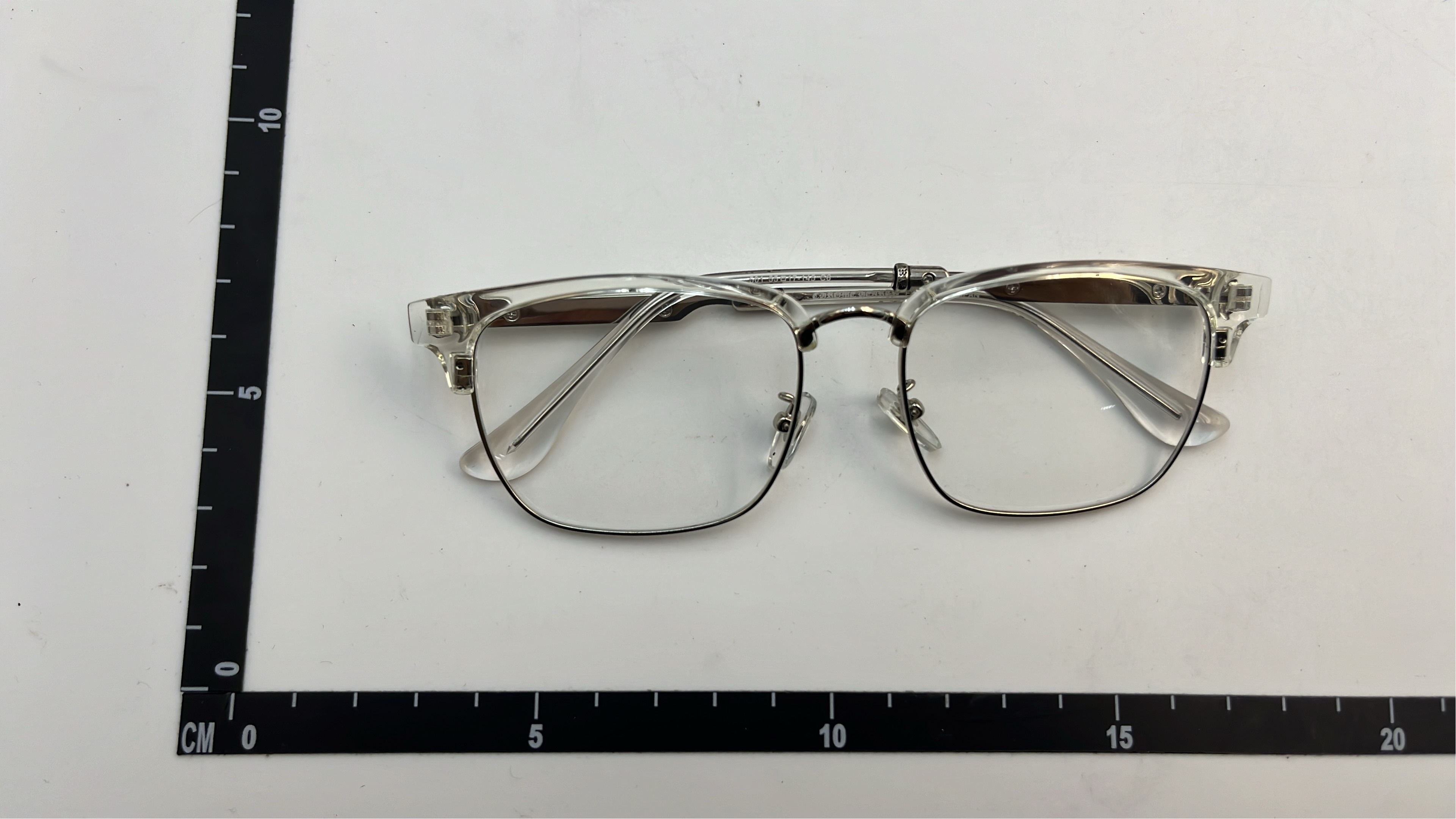 Stylish Silver Metal Eyeglasses for Men and Women