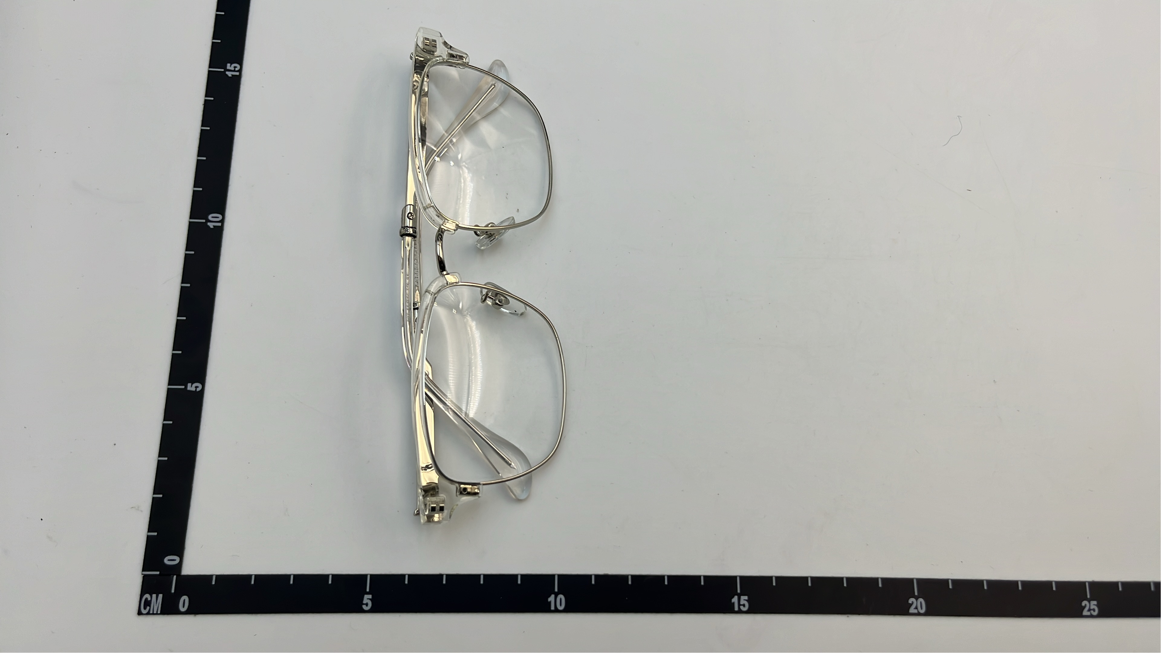 Stylish Silver Metal Eyeglasses for Men and Women
