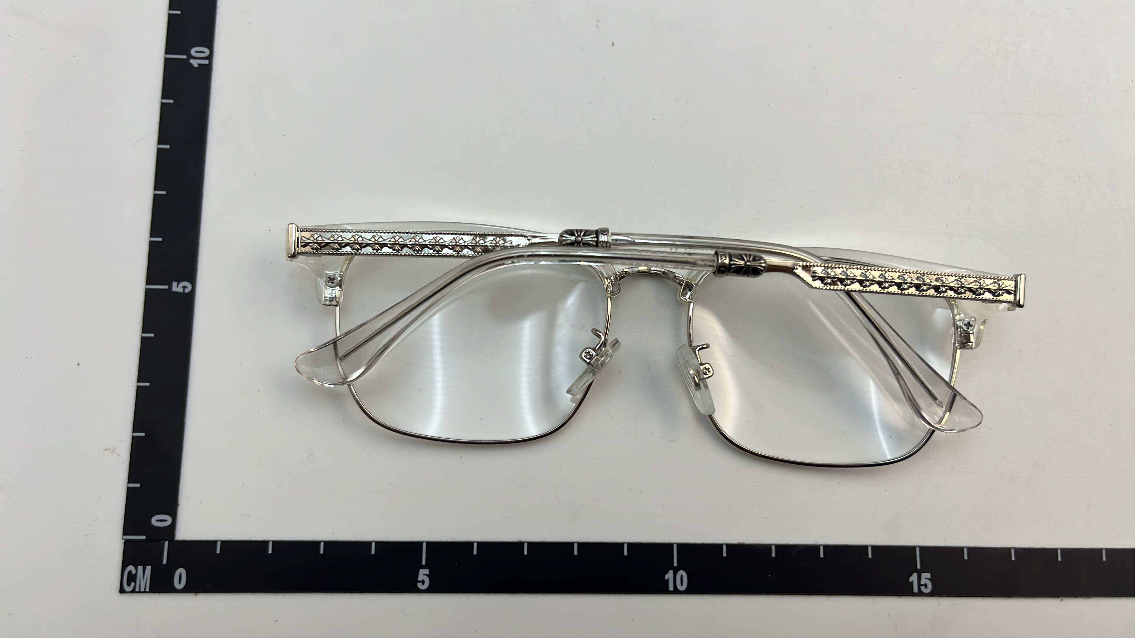 Stylish Silver Metal Eyeglasses for Men and Women