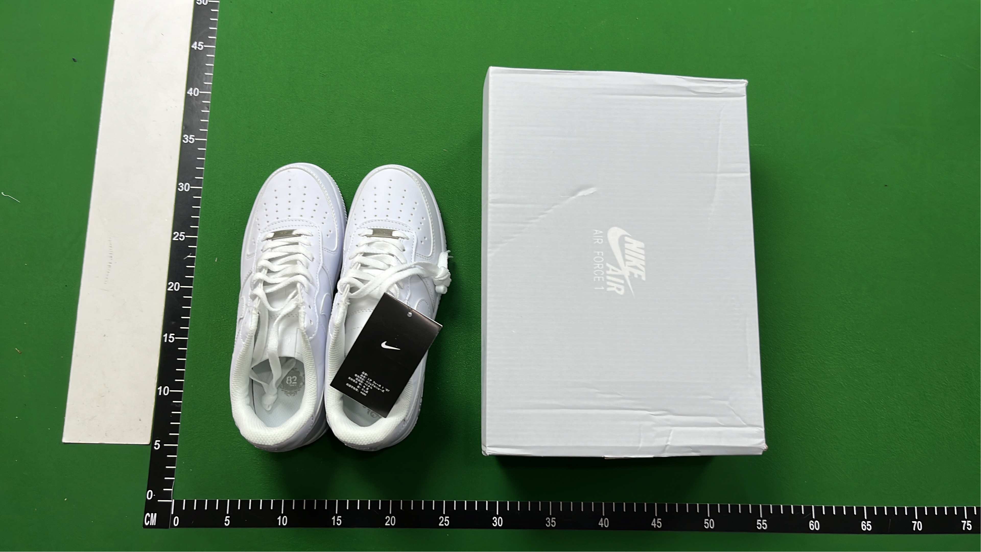 Nike Air Force 1 Low Supreme Collaboration Sneakers