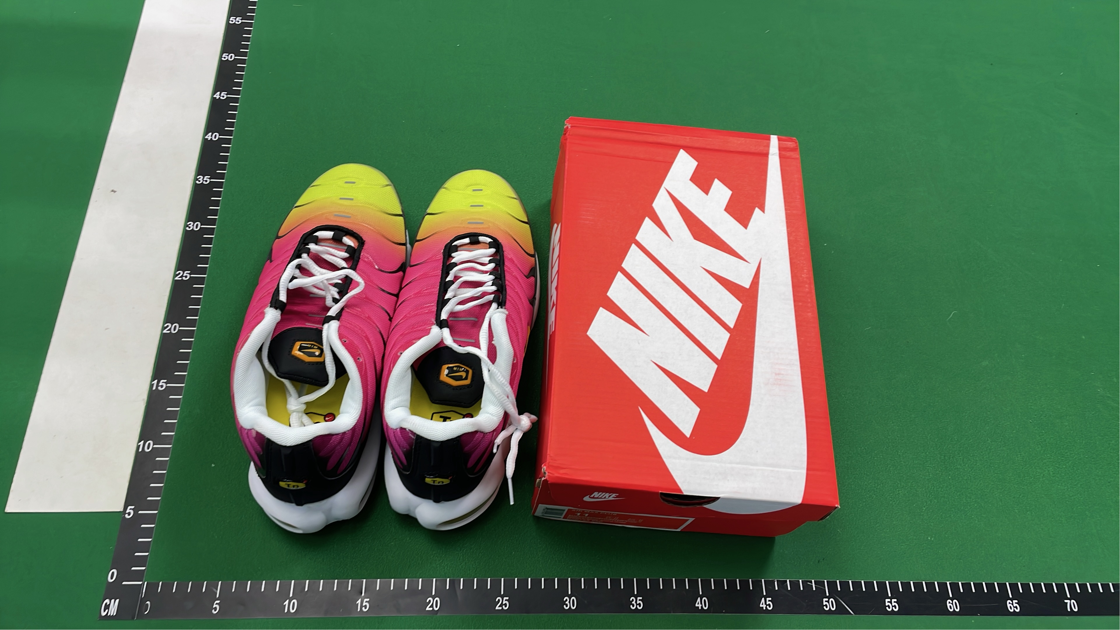 Nike Air Max TN Shoes - Classic Running Sneakers for Men and Women