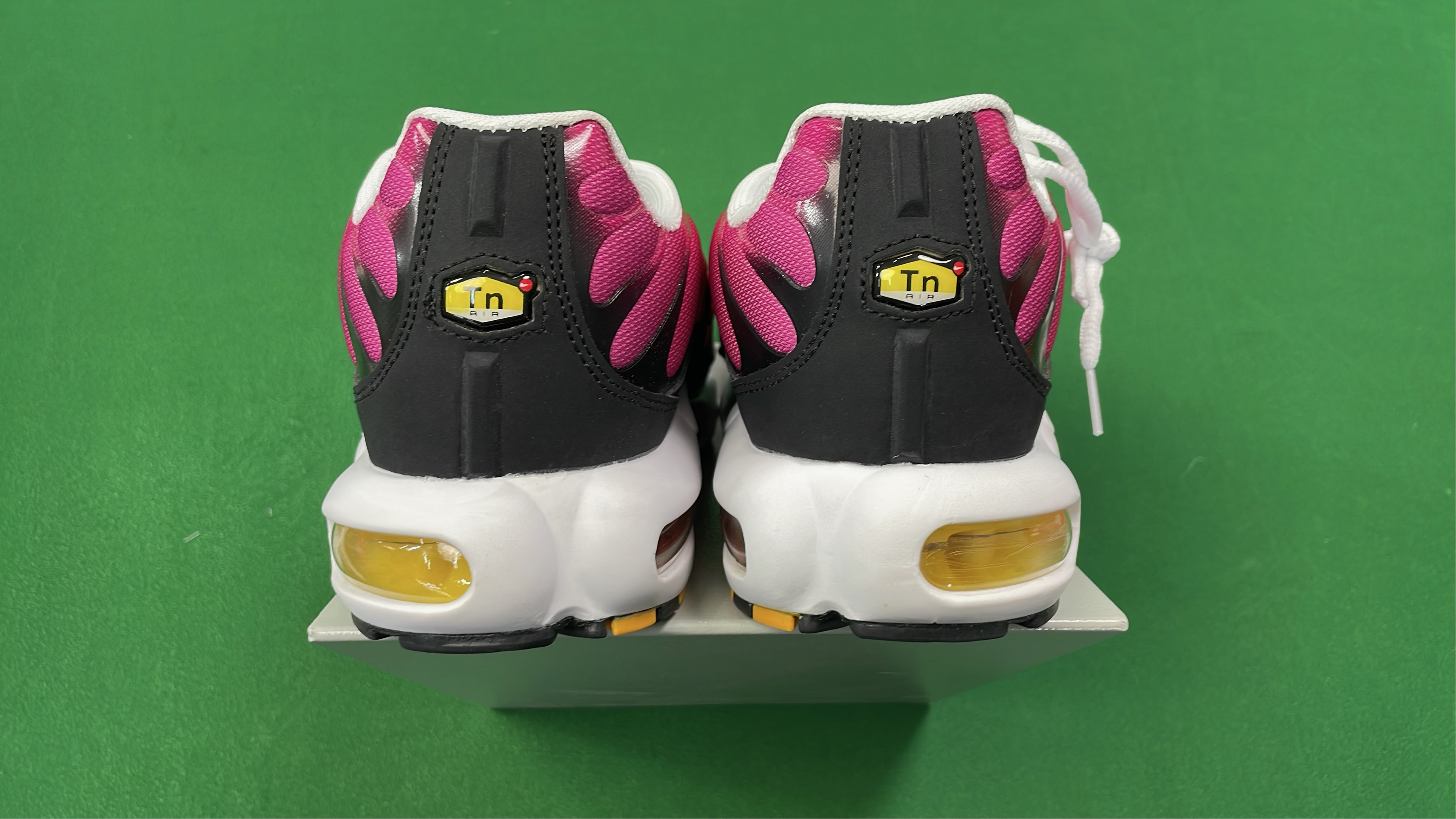 Nike Air Max TN Shoes - Classic Running Sneakers for Men and Women