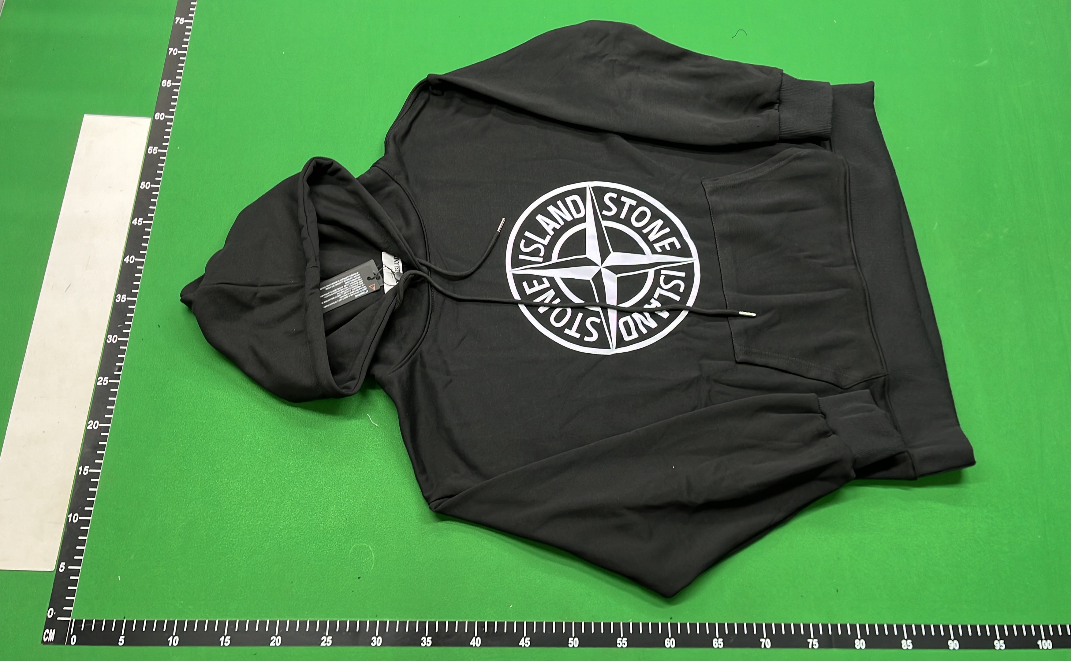 Stone Island Hoodie - Classic Logo Design in Multiple Colors