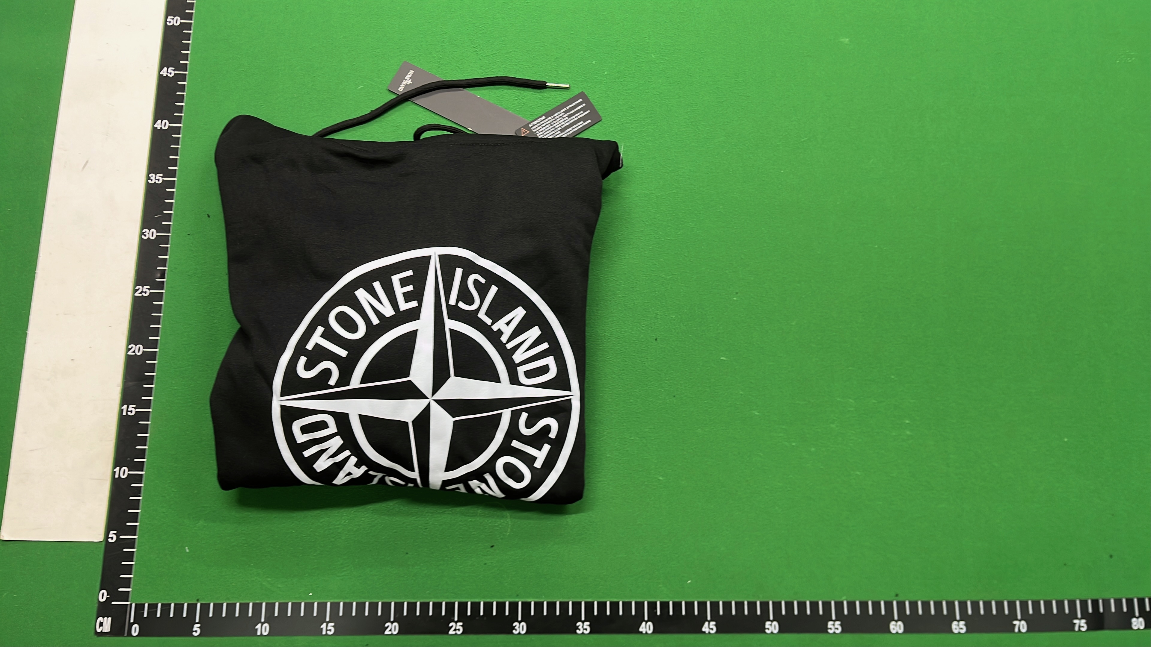 Stone Island Hoodie - Classic Logo Design in Multiple Colors