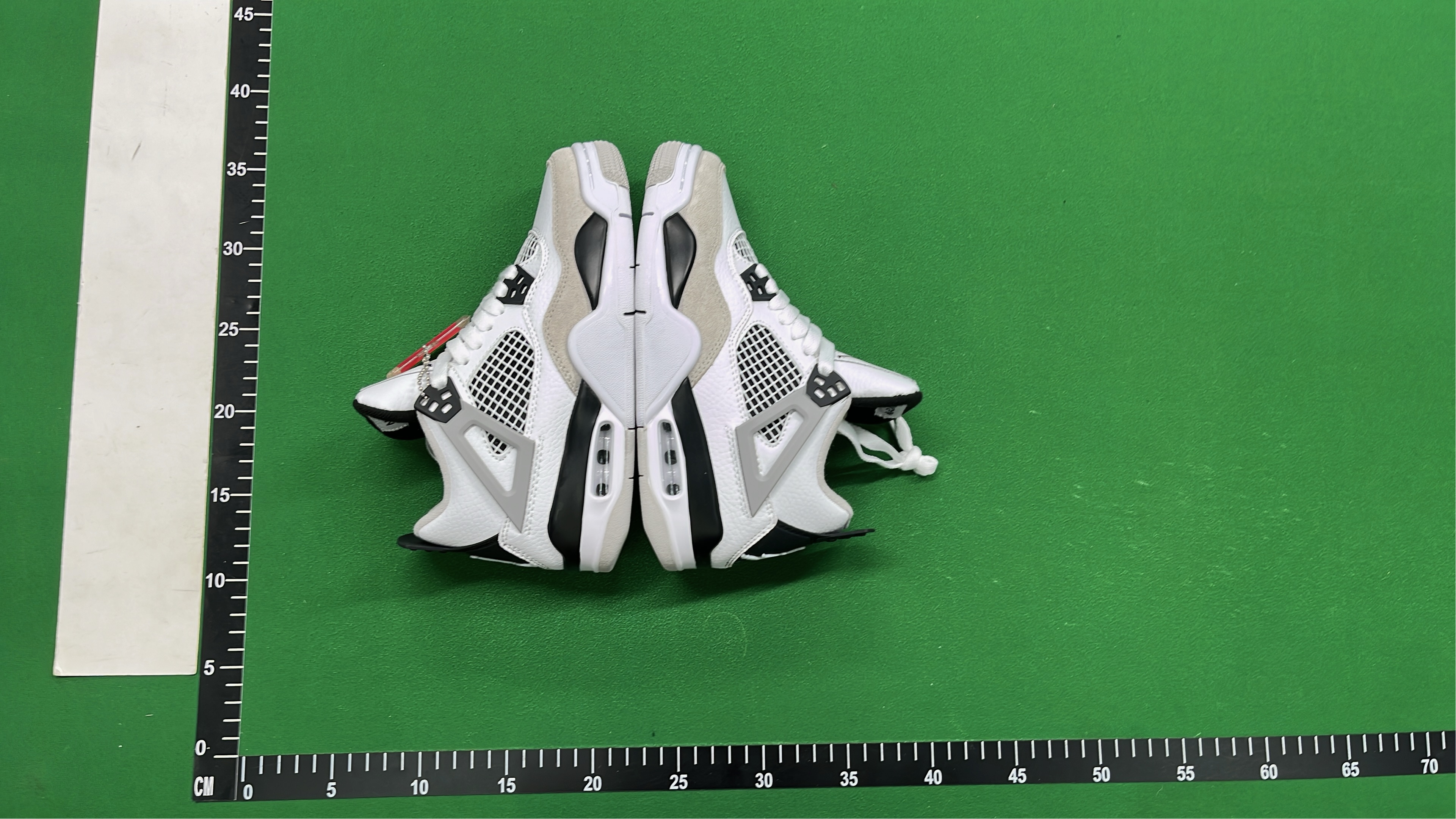 Air Jordan 4 Sneakers - Premium Basketball Shoes for Men