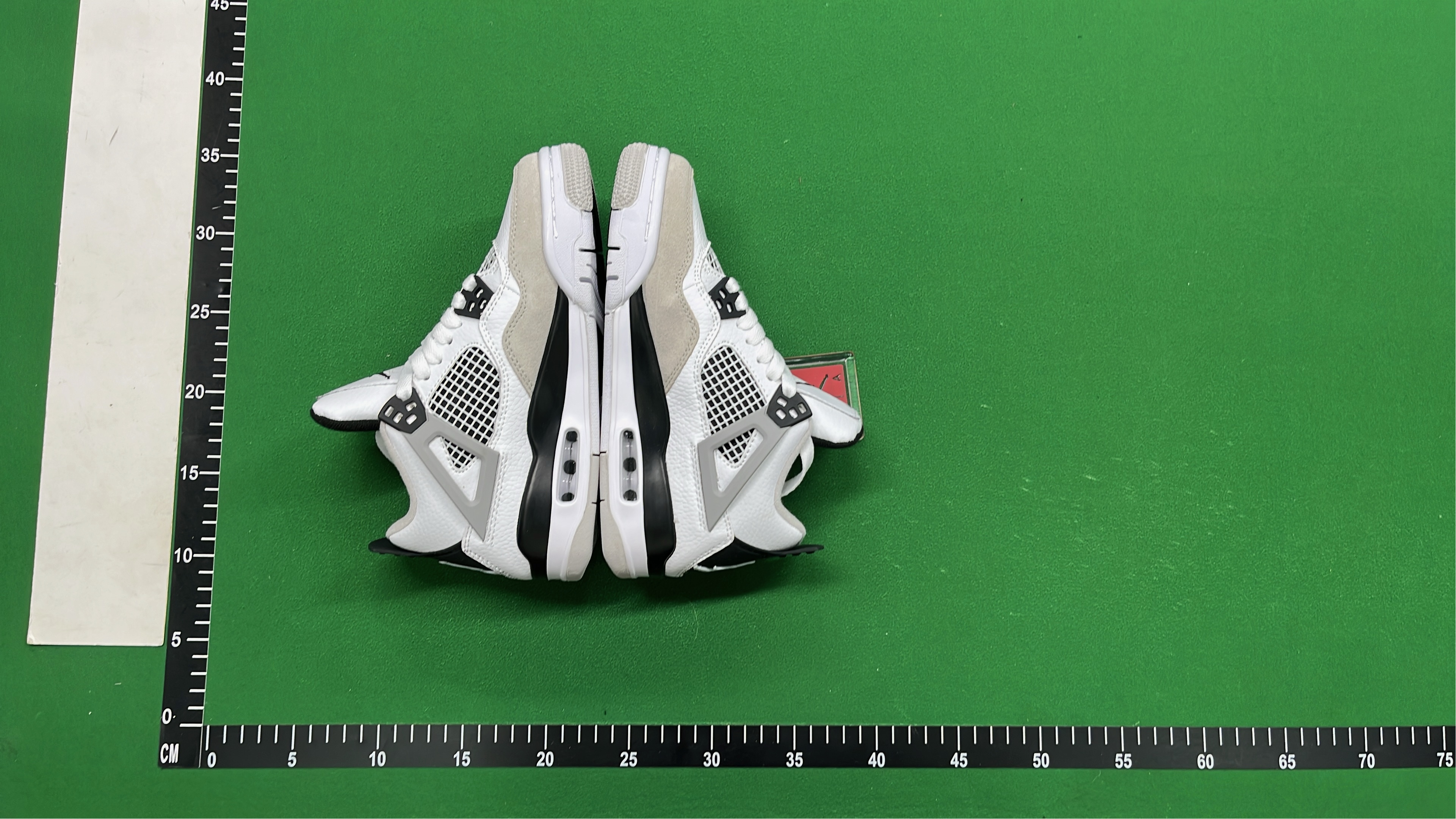 Air Jordan 4 Sneakers - Premium Basketball Shoes for Men