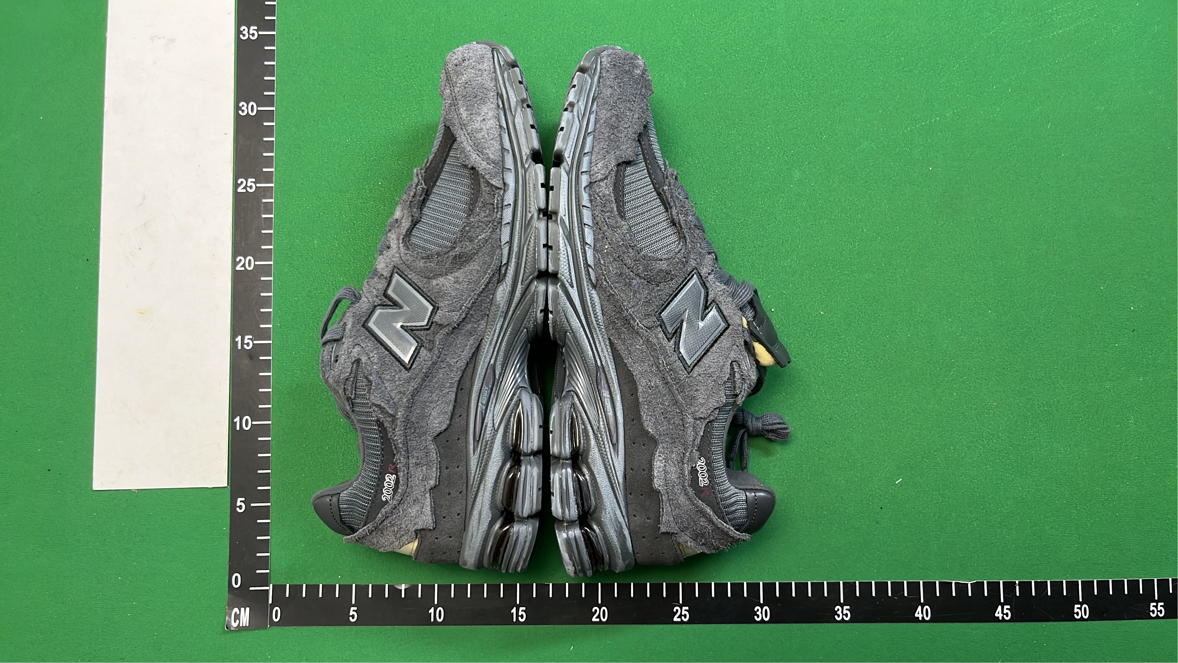 New Balance 2002R Green Black Running Shoes