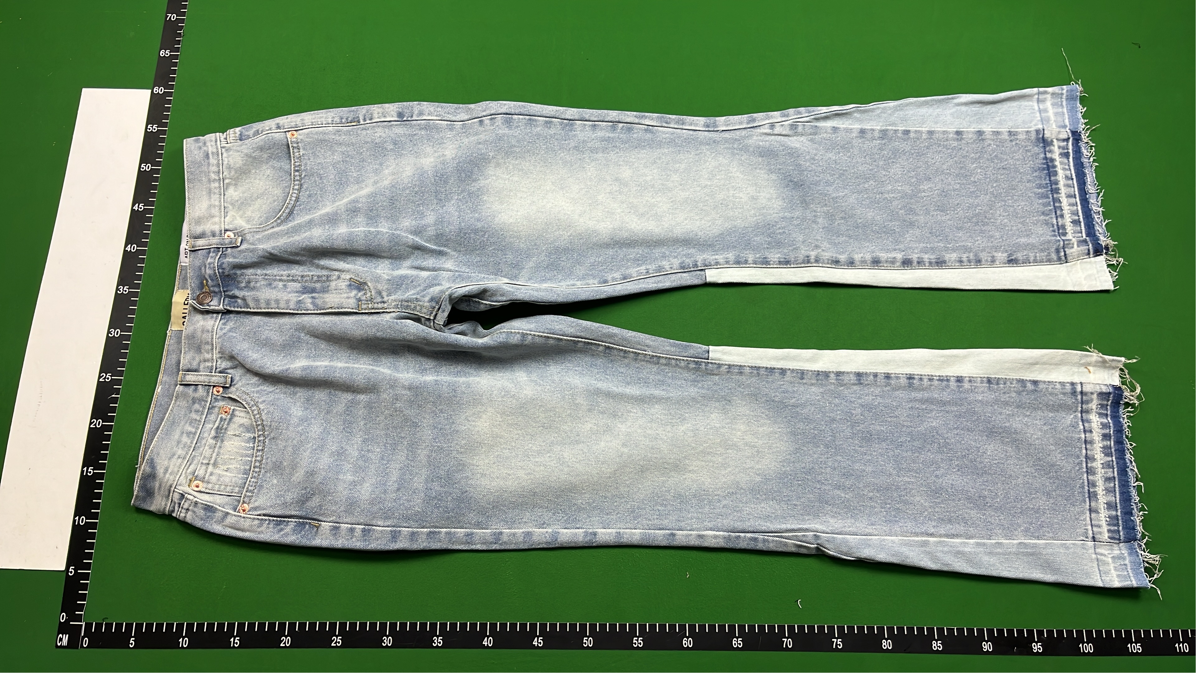 Women's Wide Leg Jeans with Frayed Hem and Color Block Design