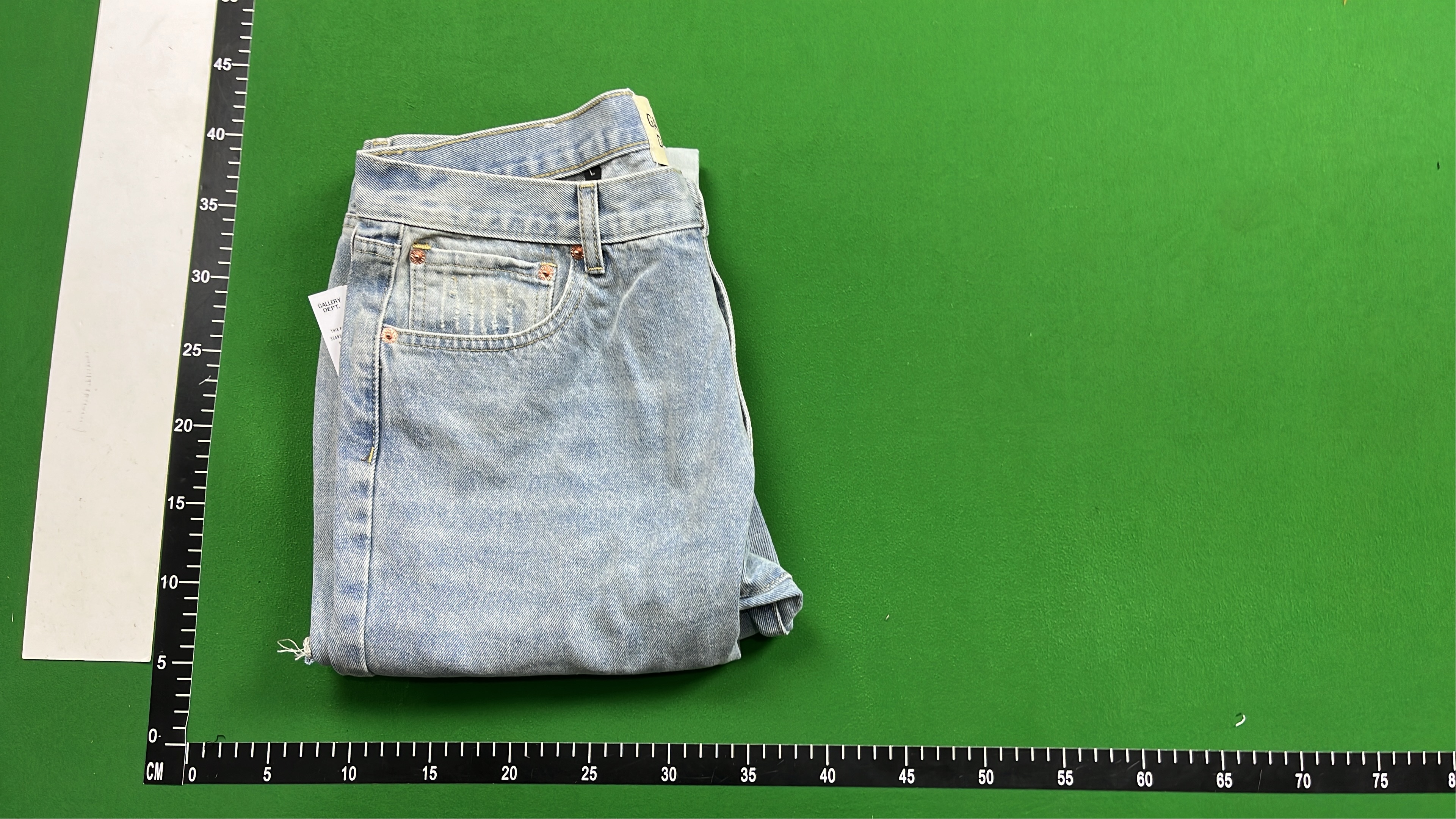 Women's Wide Leg Jeans with Frayed Hem and Color Block Design