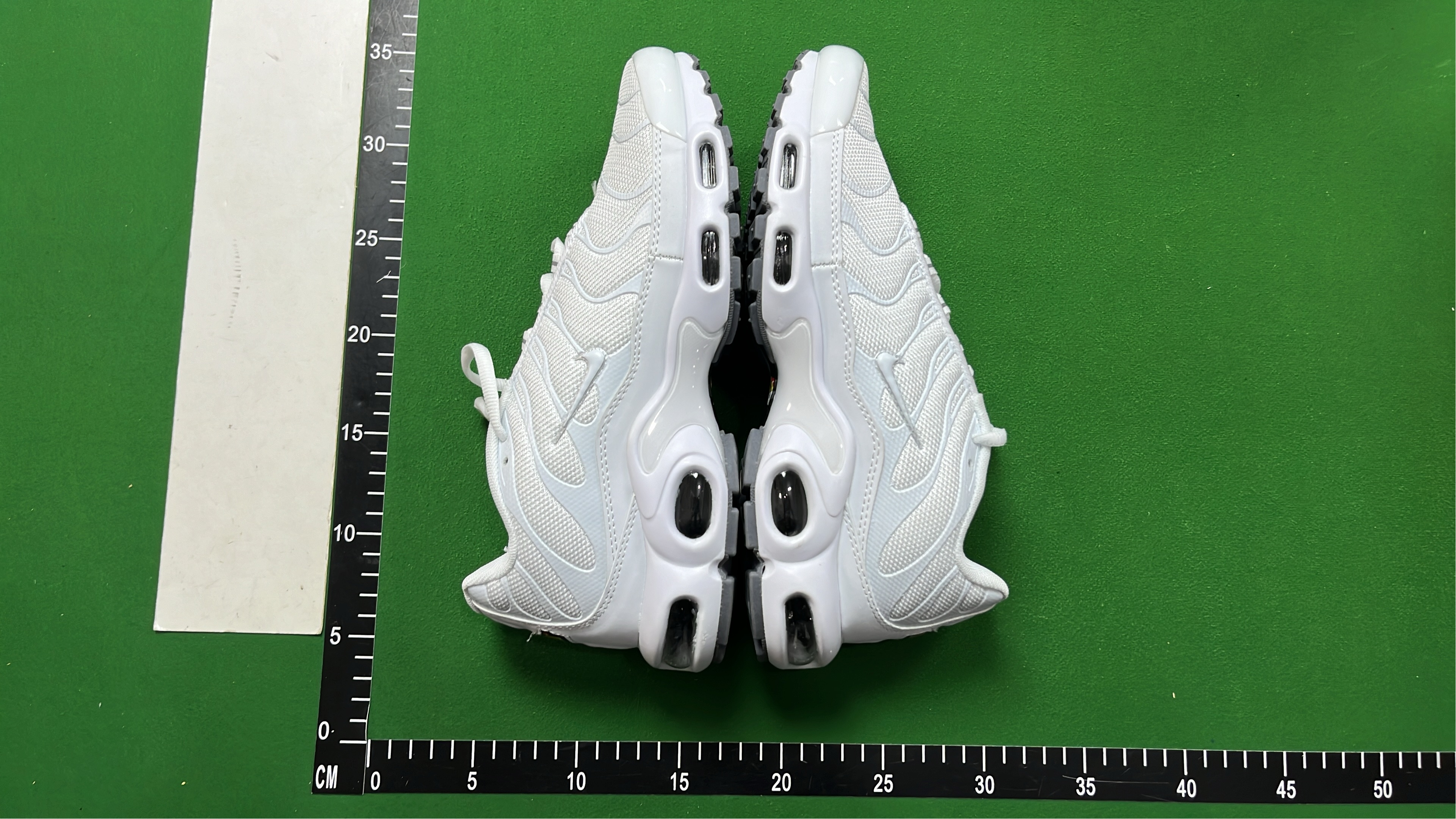 Nike Air Max Plus TN Ultra SE DMZ03620 Black Sneakers