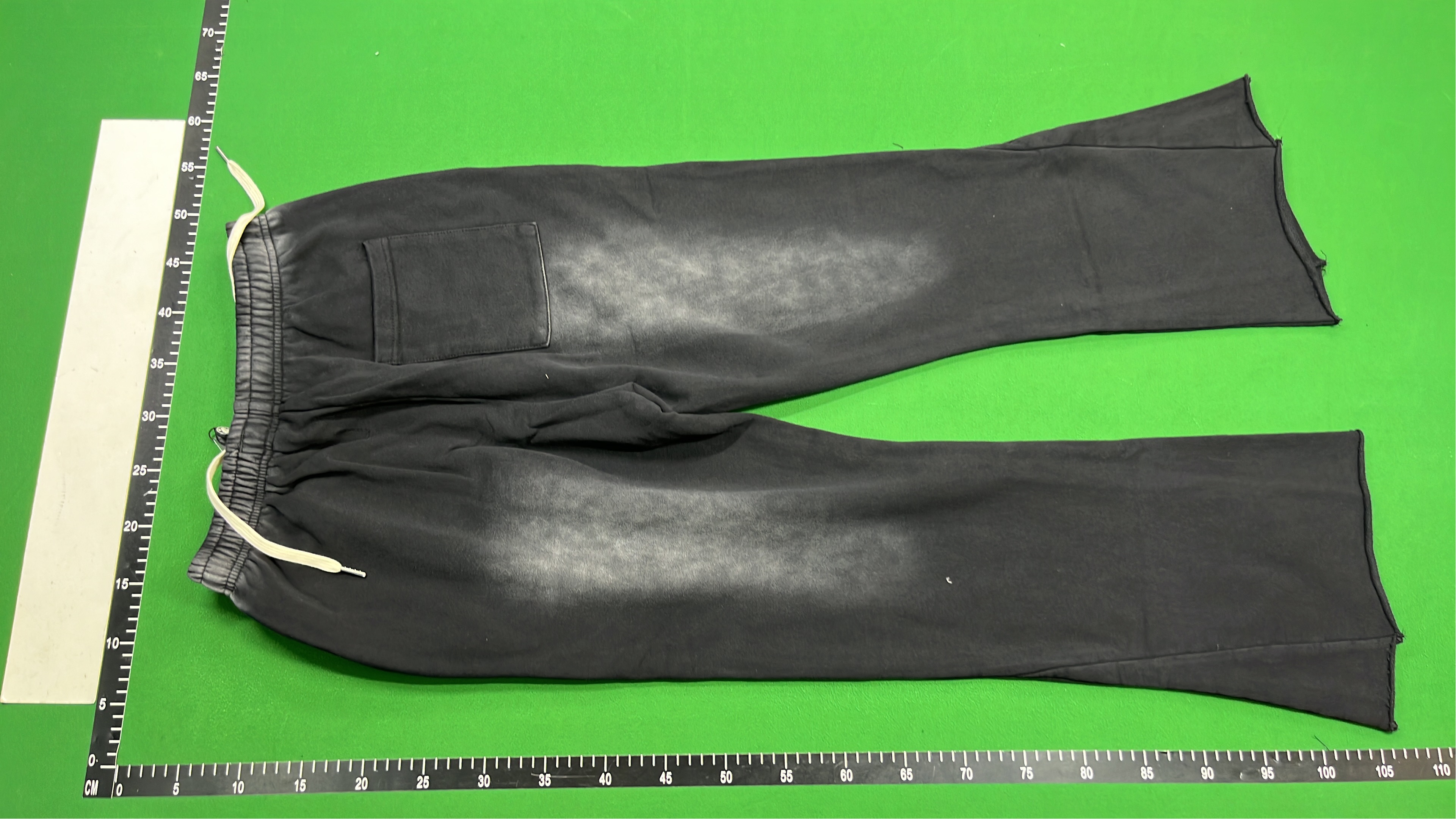 Hellstar Flame Design Hoodie and Pants Set - Stylish Streetwear