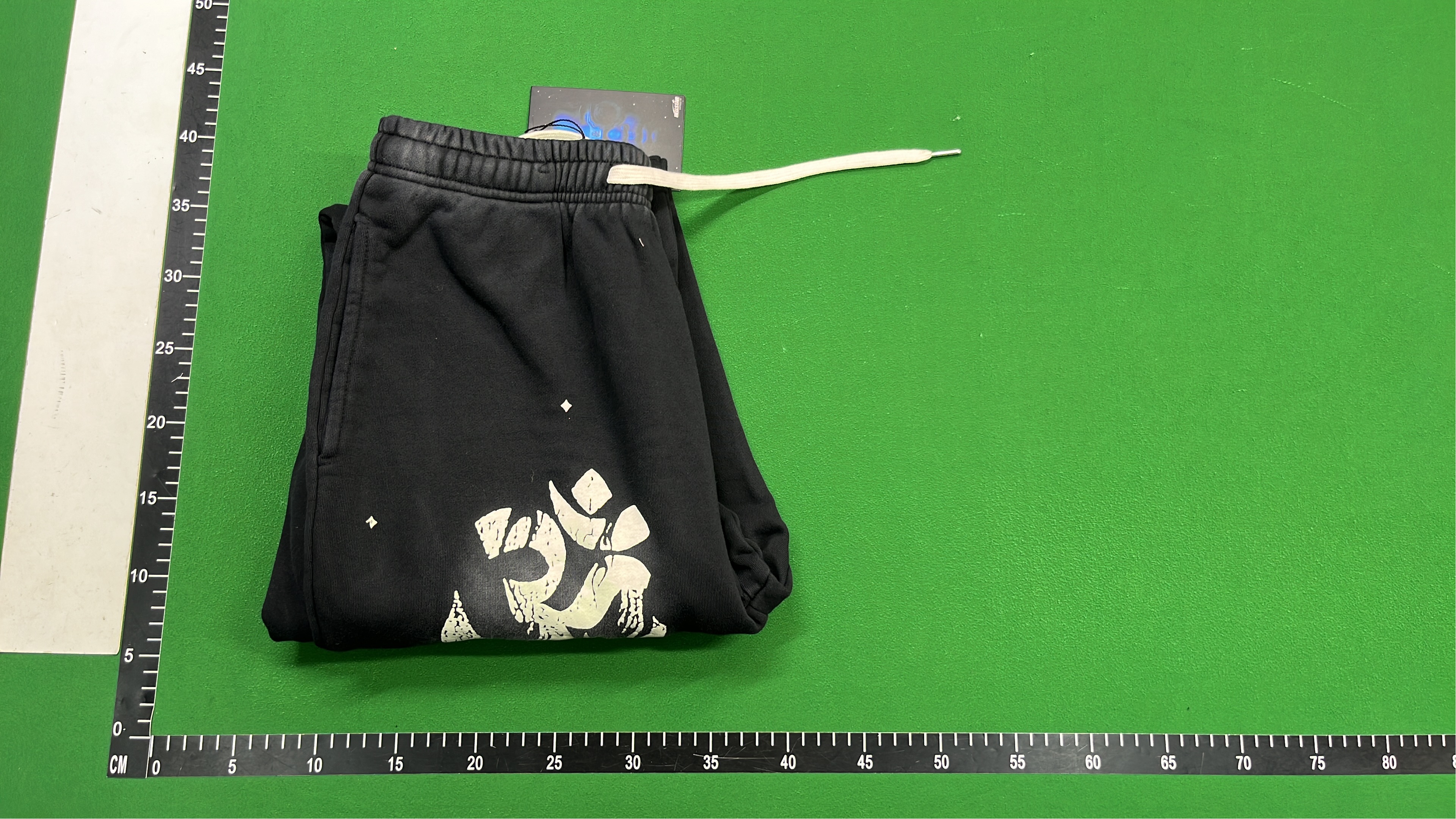 Hellstar Flame Design Hoodie and Pants Set - Stylish Streetwear