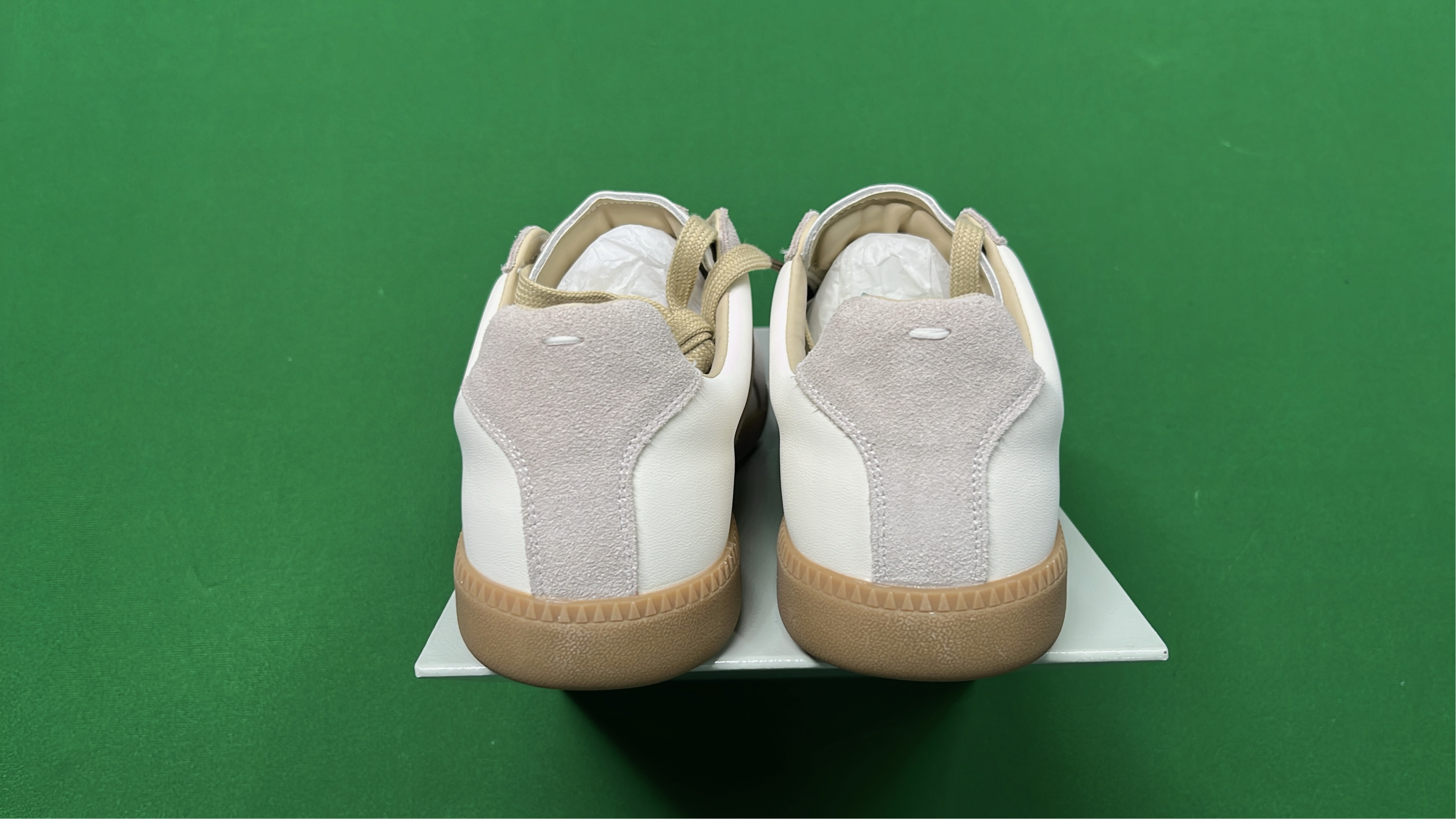White Adidas Sneakers with Beige Sole and Laces