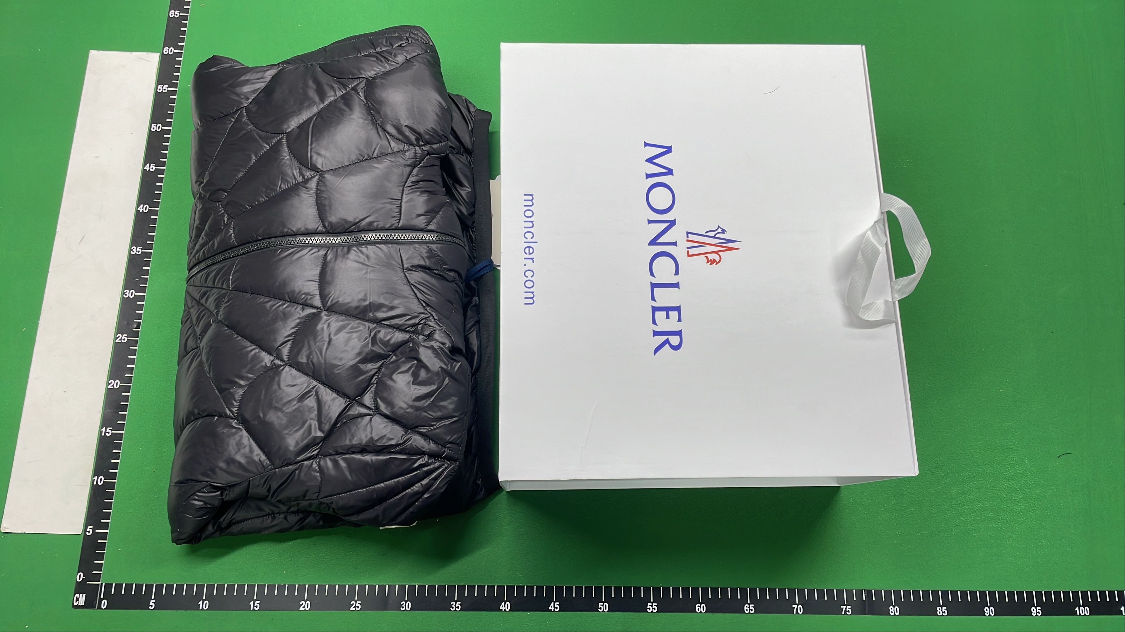 Moncler Black Hooded Puffer Jacket with Quilted Design