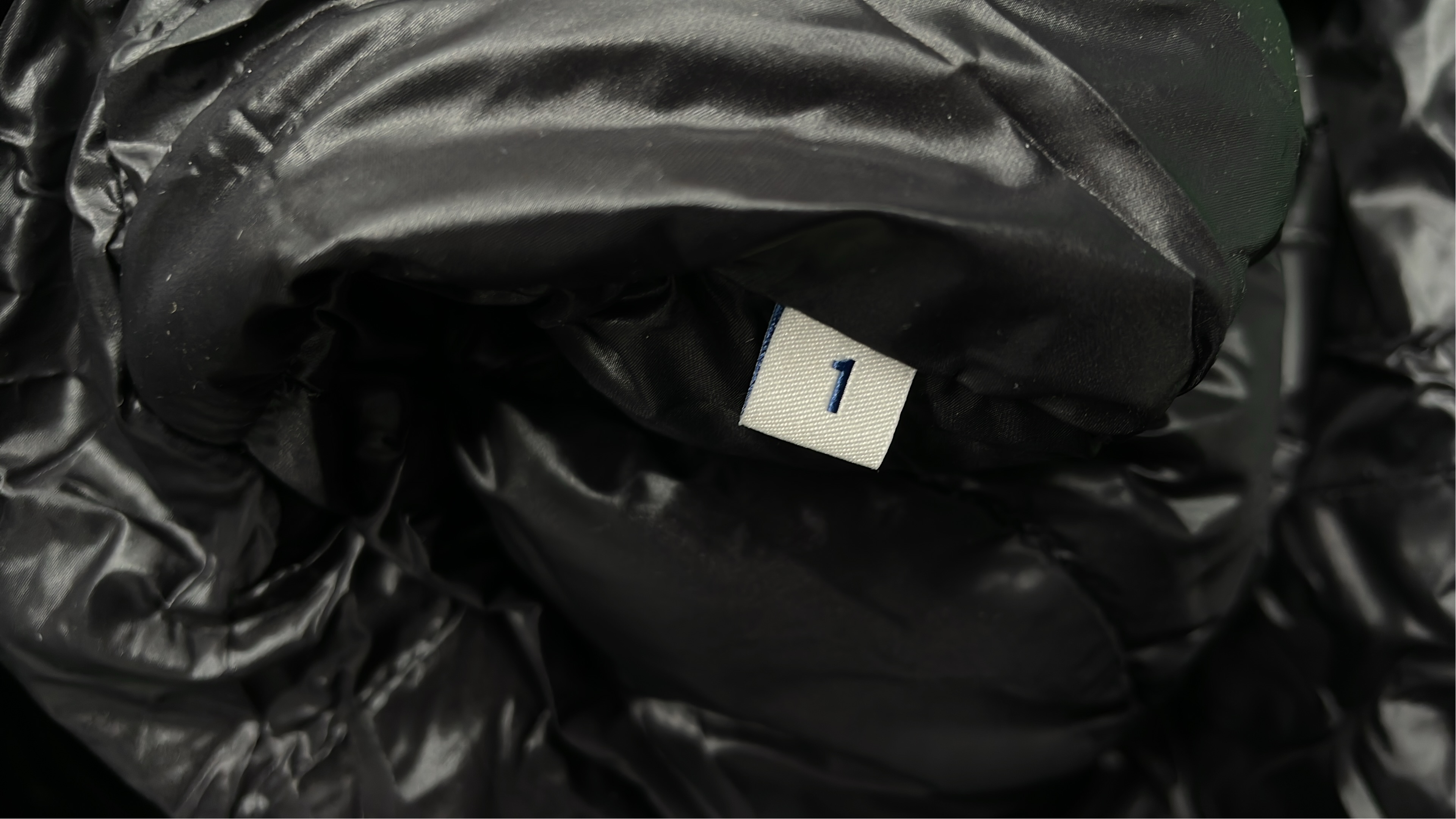 Moncler Black Hooded Puffer Jacket with Quilted Design