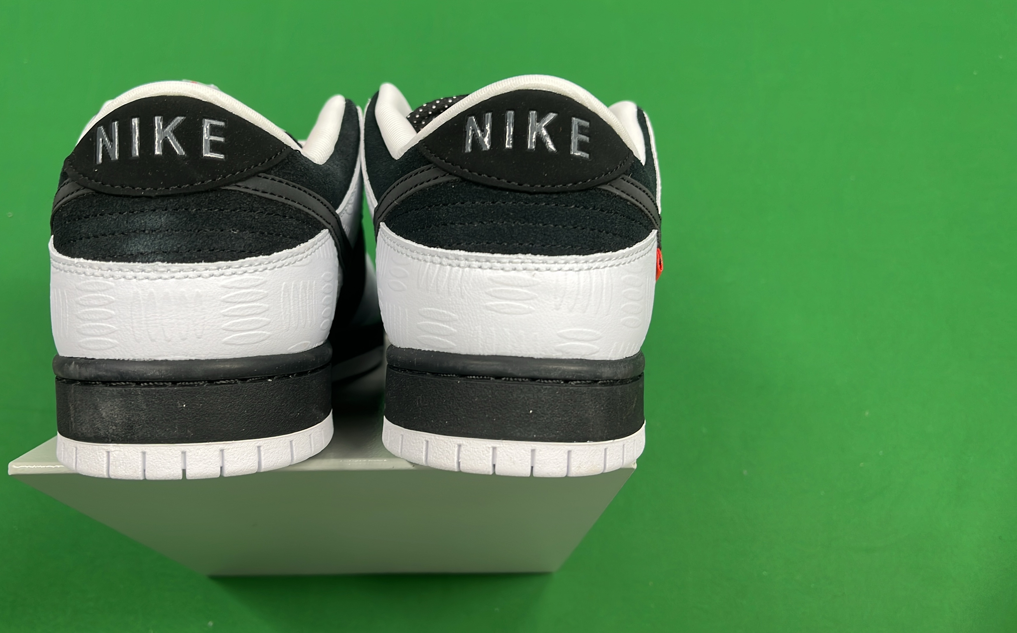 Nike SB Dunk Low Green and Neon Yellow Sneakers