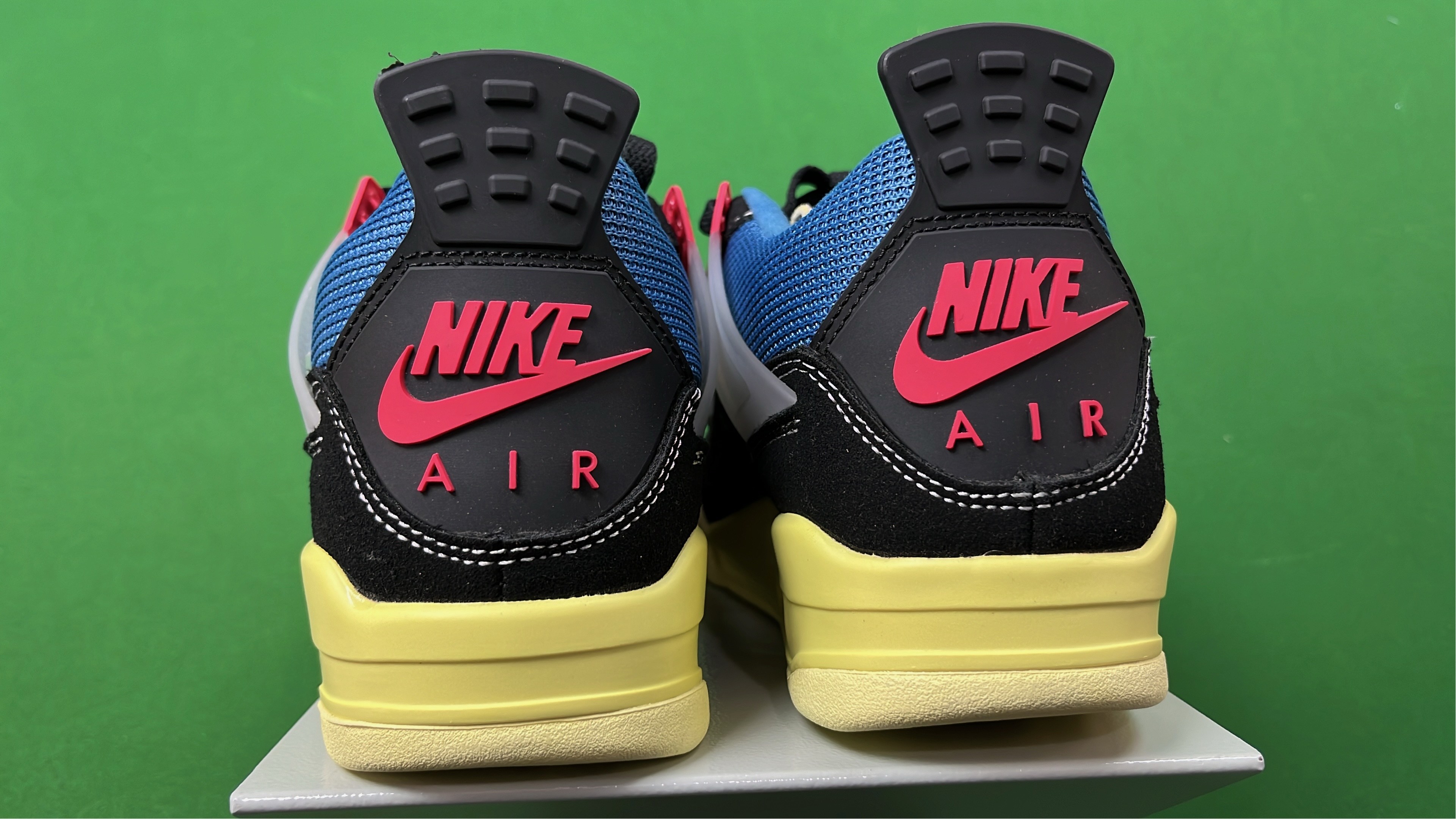 Air Jordan 4 Retro Sneakers - Men's Basketball Shoes