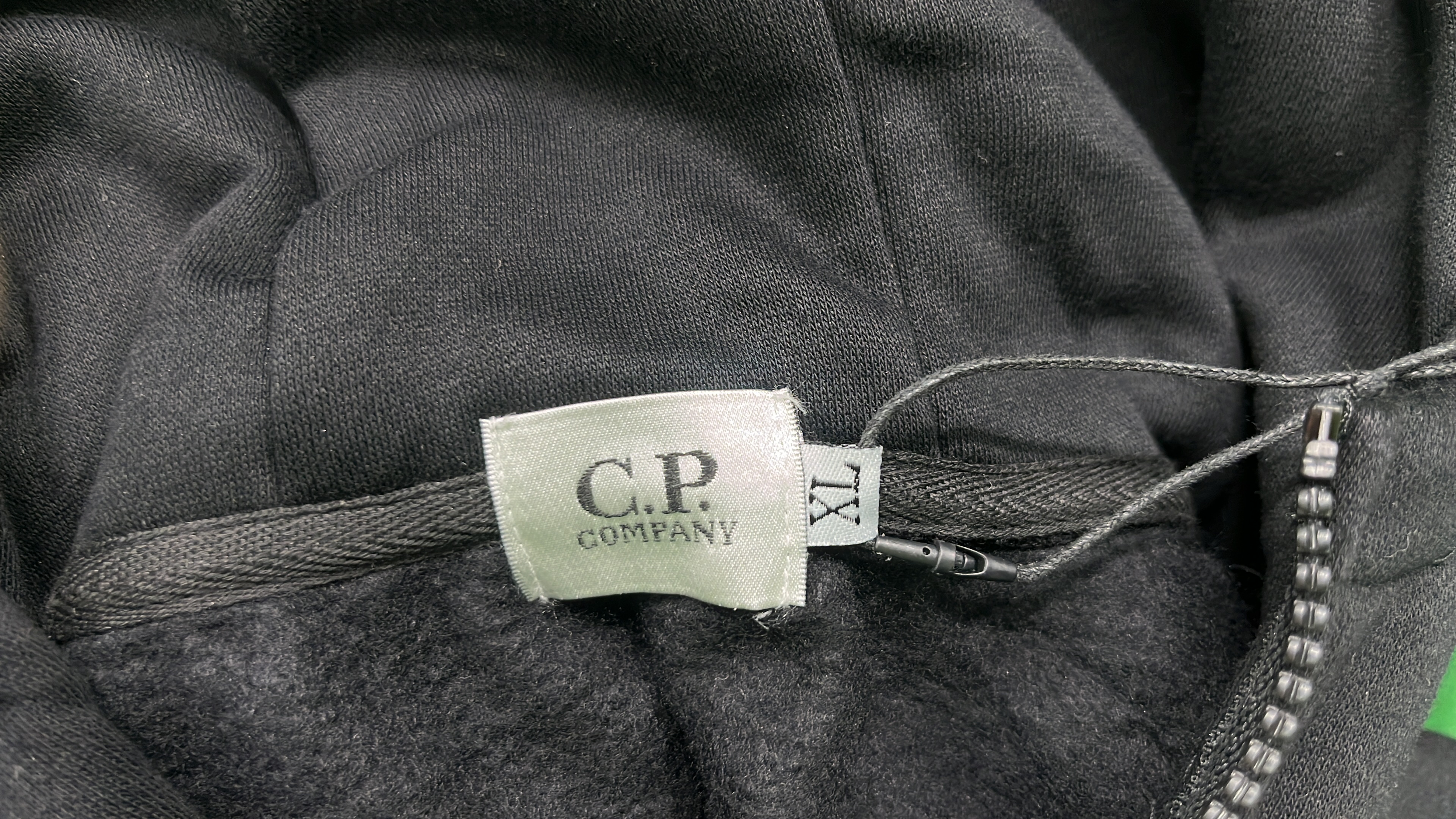 Men's Casual Long Sleeve Sweatshirt with Button Pockets