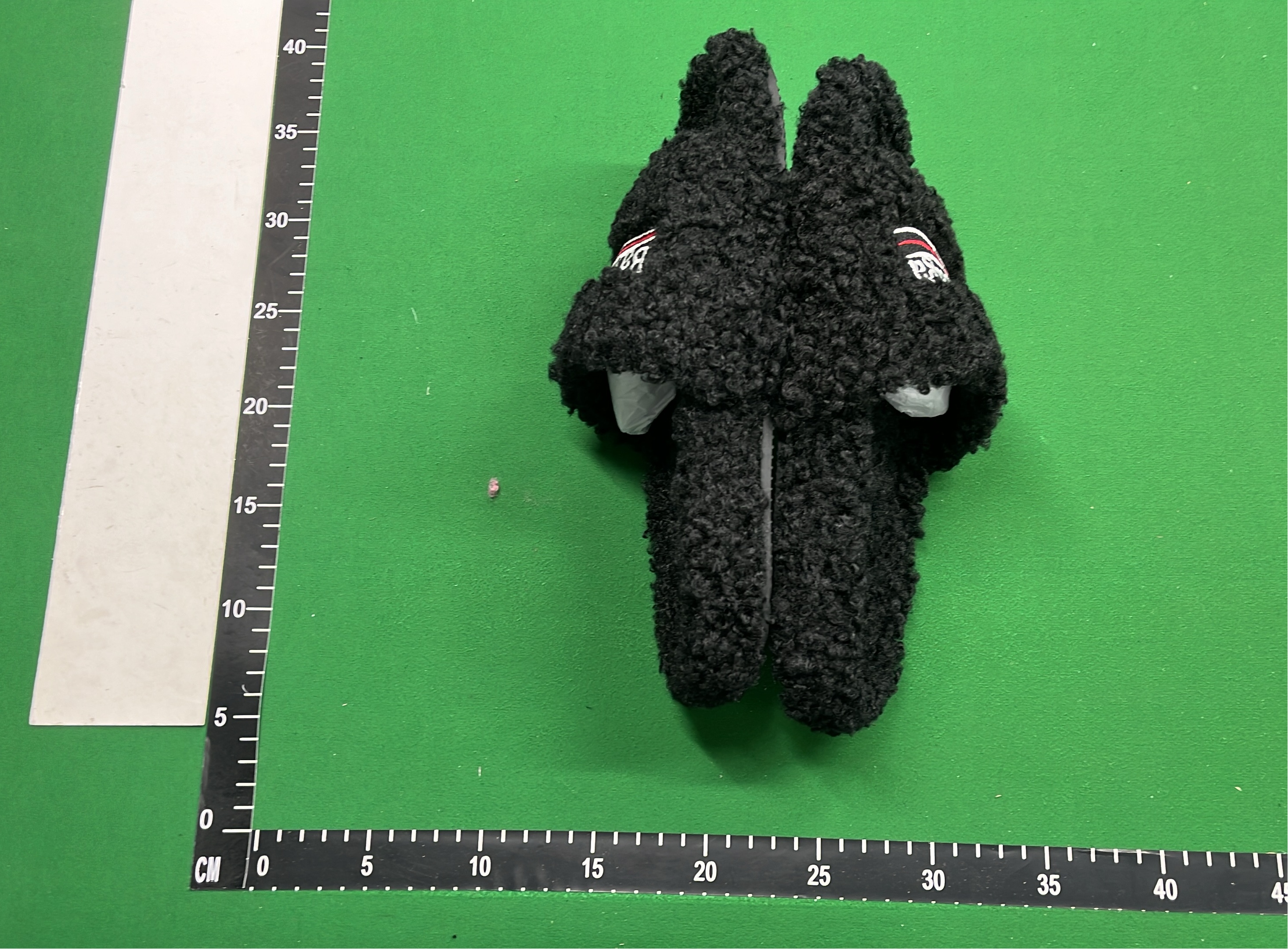 Soft Fuzzy Slippers for Men and Women - Comfortable Indoor Wear