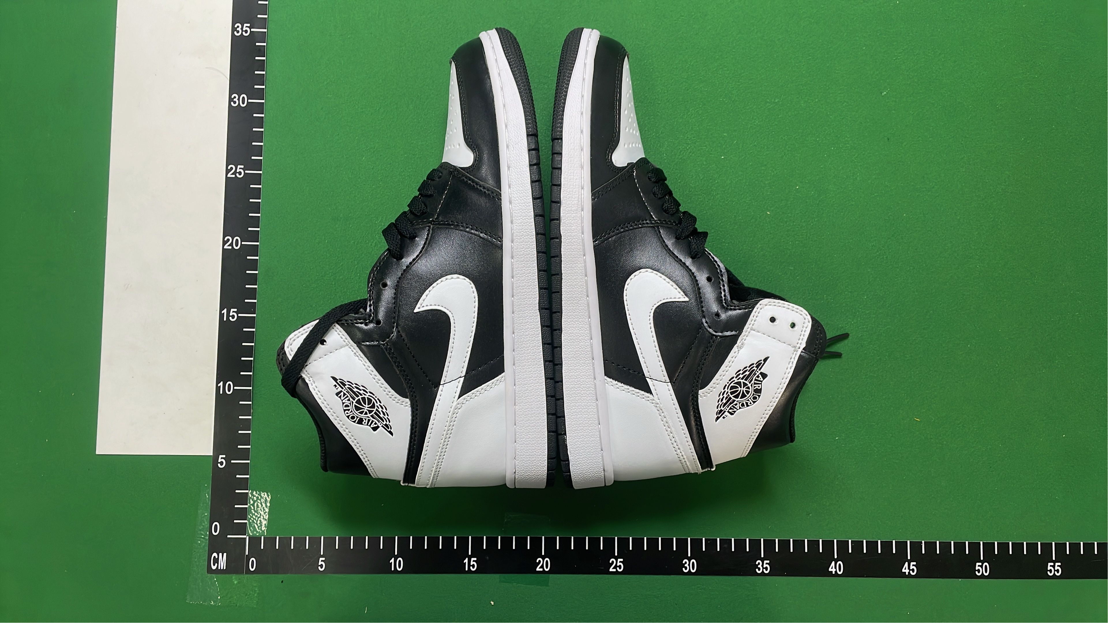 Air Jordan 1 High OG Sneakers Collection