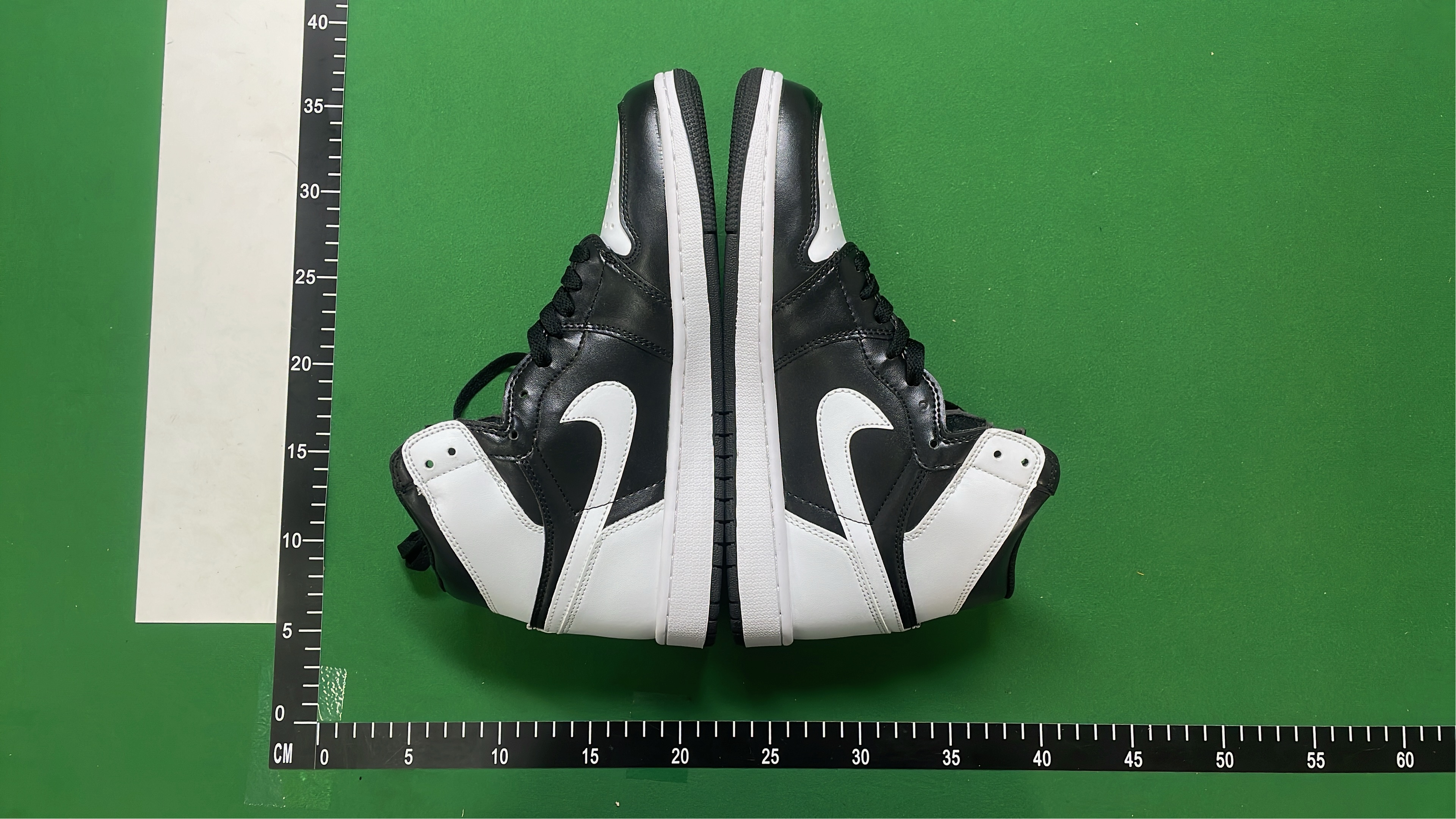 Air Jordan 1 High OG Sneakers Collection