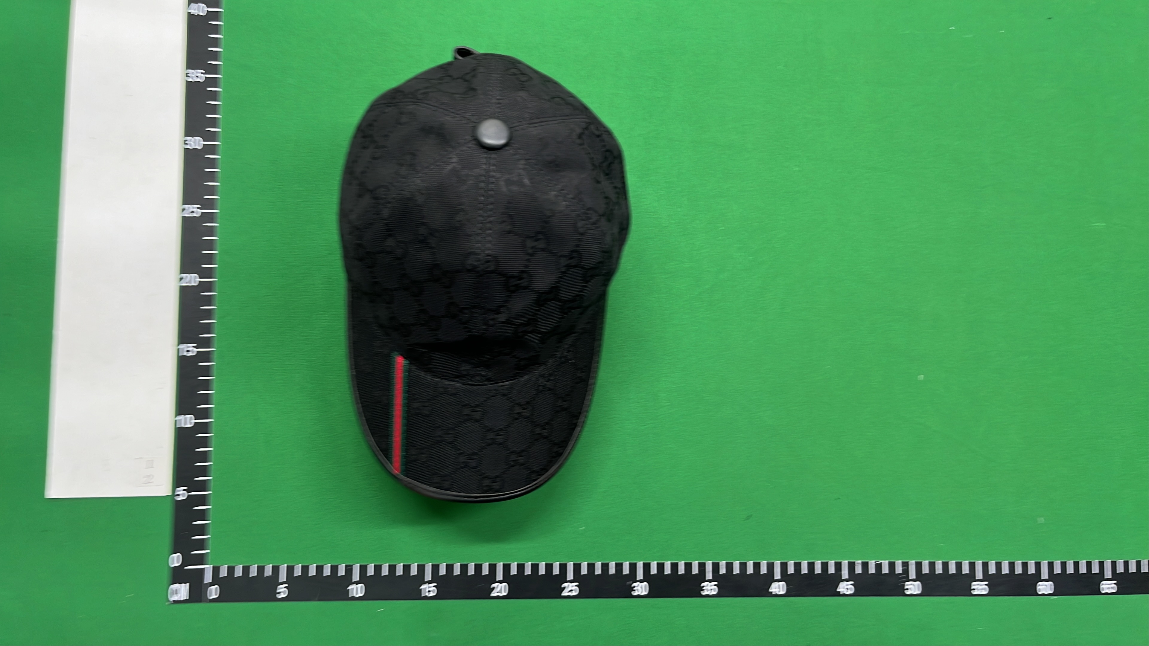 Gucci GG Supreme Canvas Cap with Red and Green Web Stripe