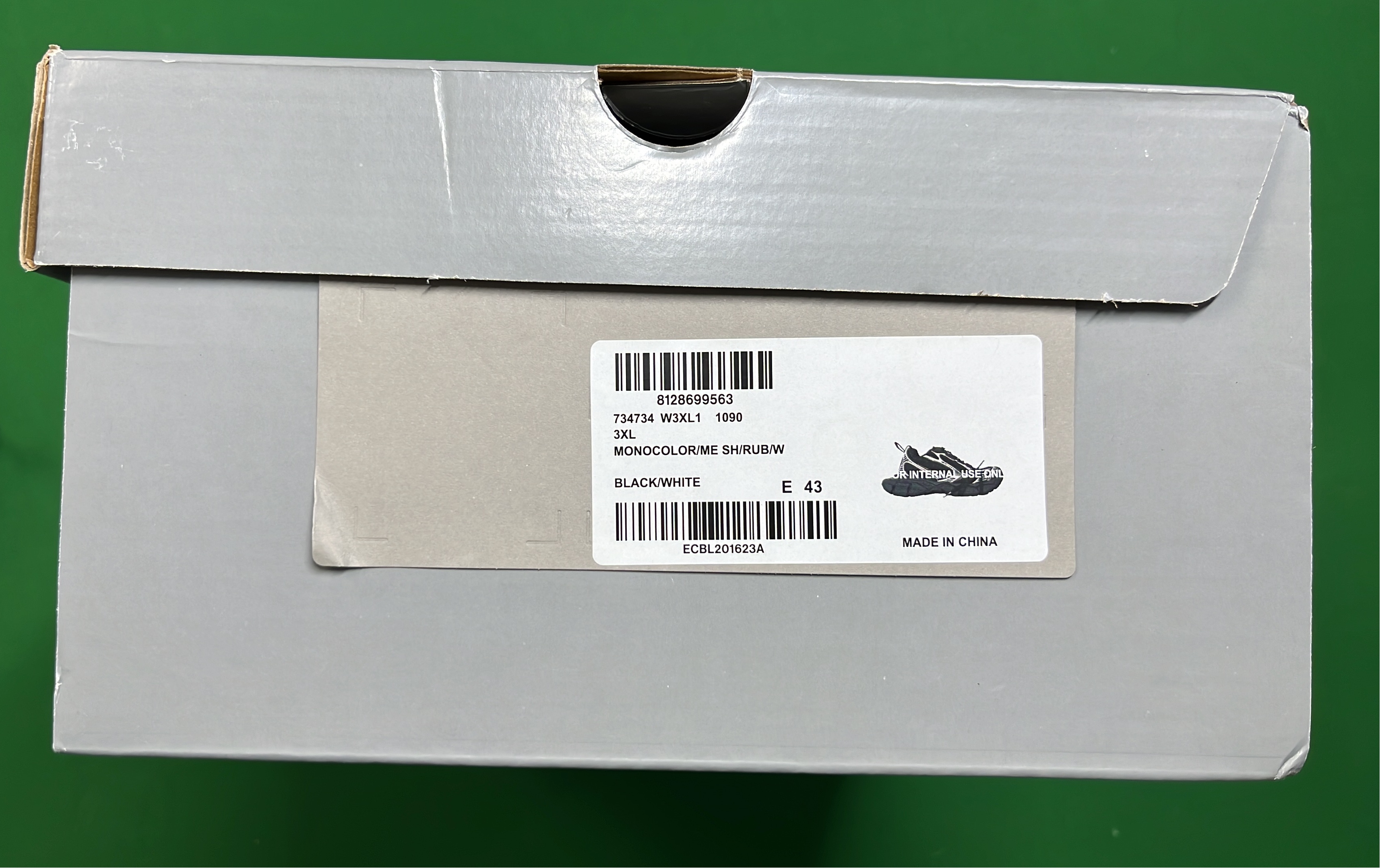 Nike Air Zoom GT Cut Basketball Shoes - Black and White