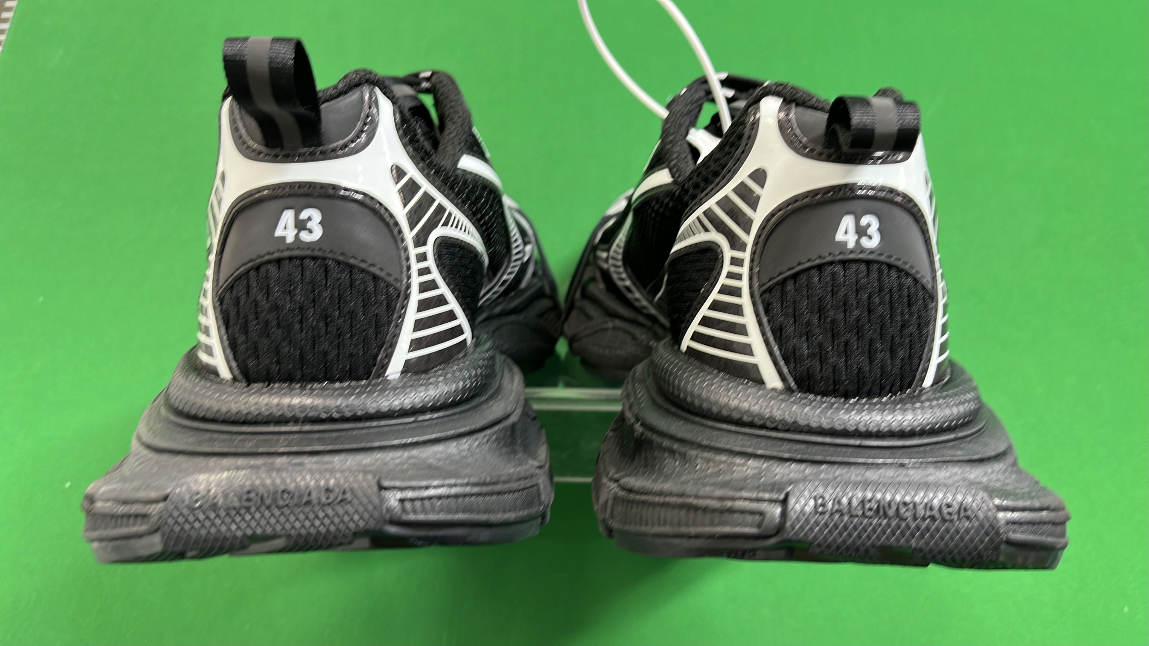 Nike Air Zoom GT Cut Basketball Shoes - Black and White