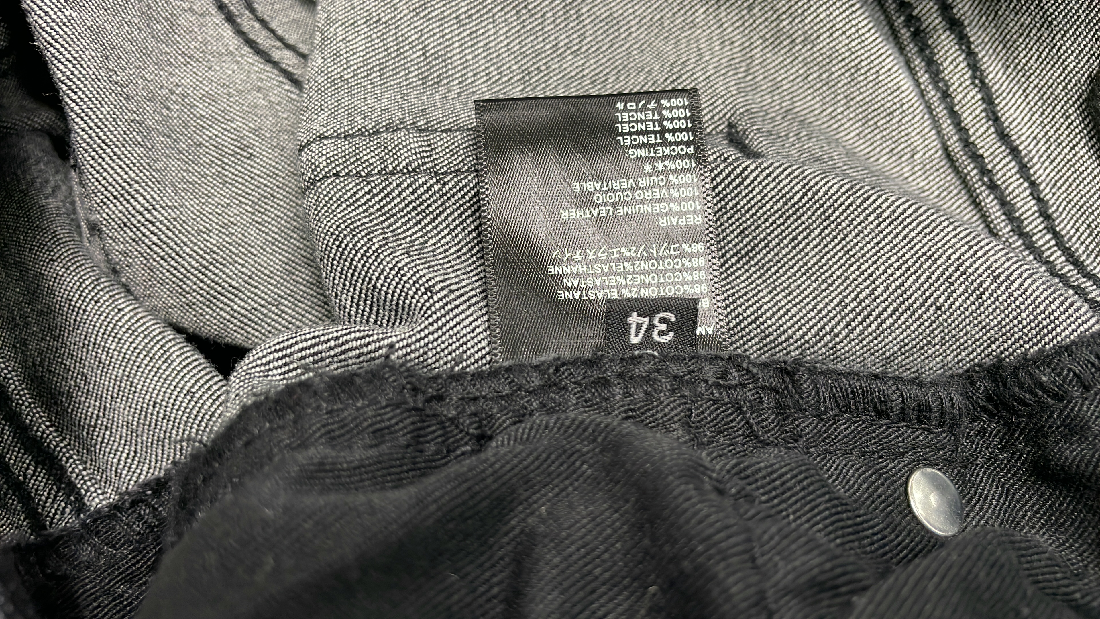 Men's Fashion Distressed Jeans with Patches and Rips
