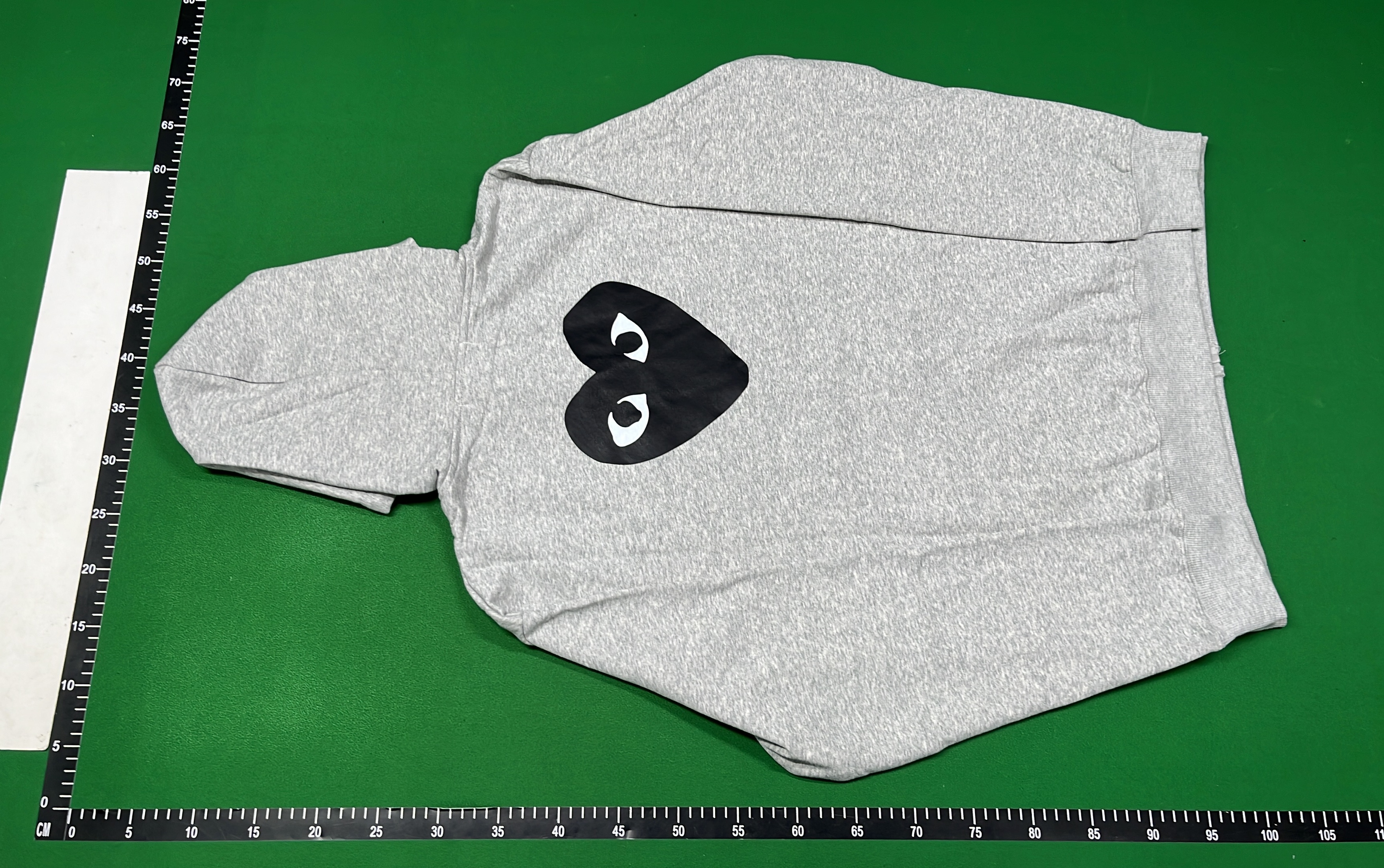 Black Hoodie Sweatshirt - Casual Wear for Men and Women