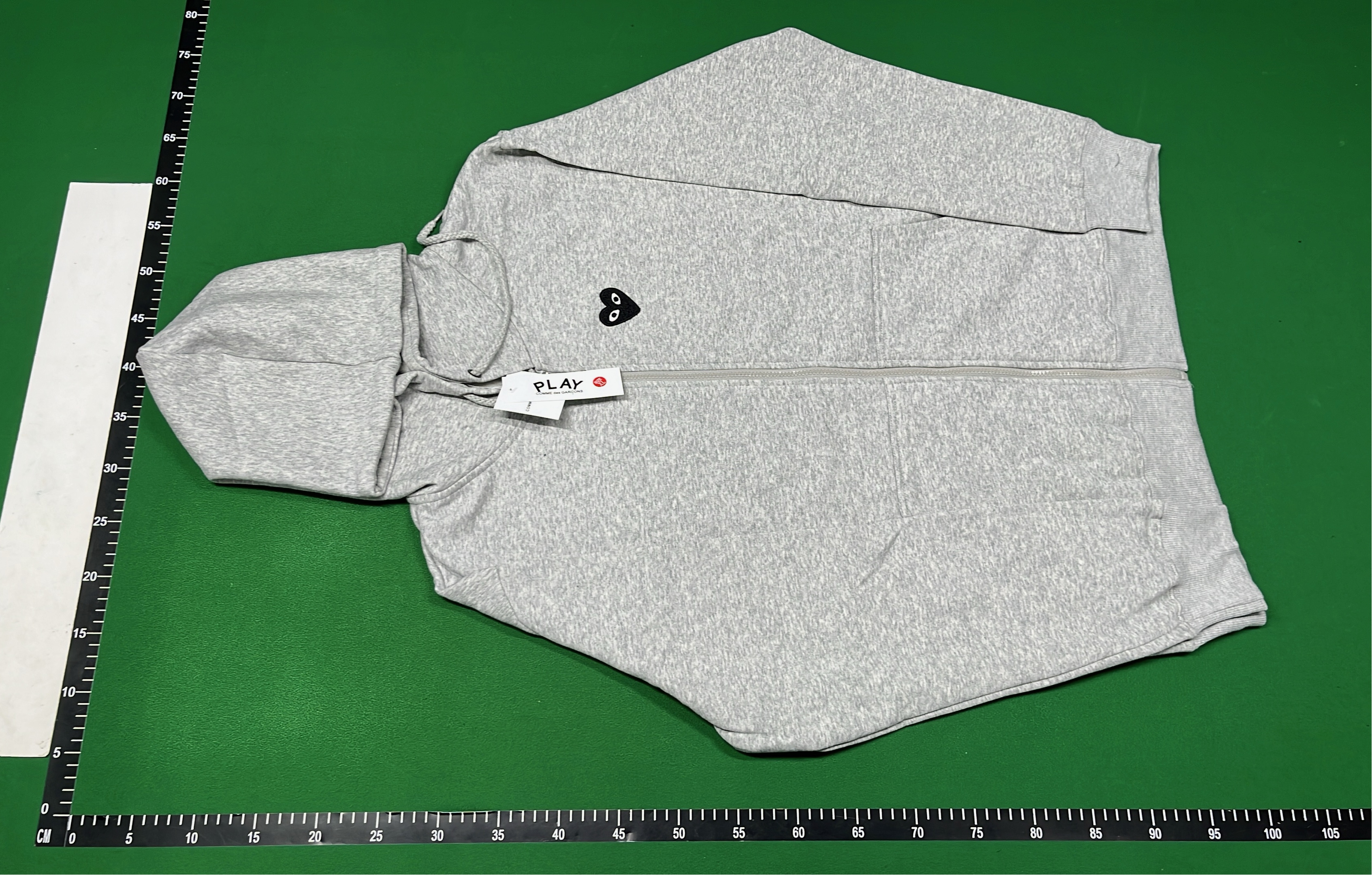 Black Hoodie Sweatshirt - Casual Wear for Men and Women