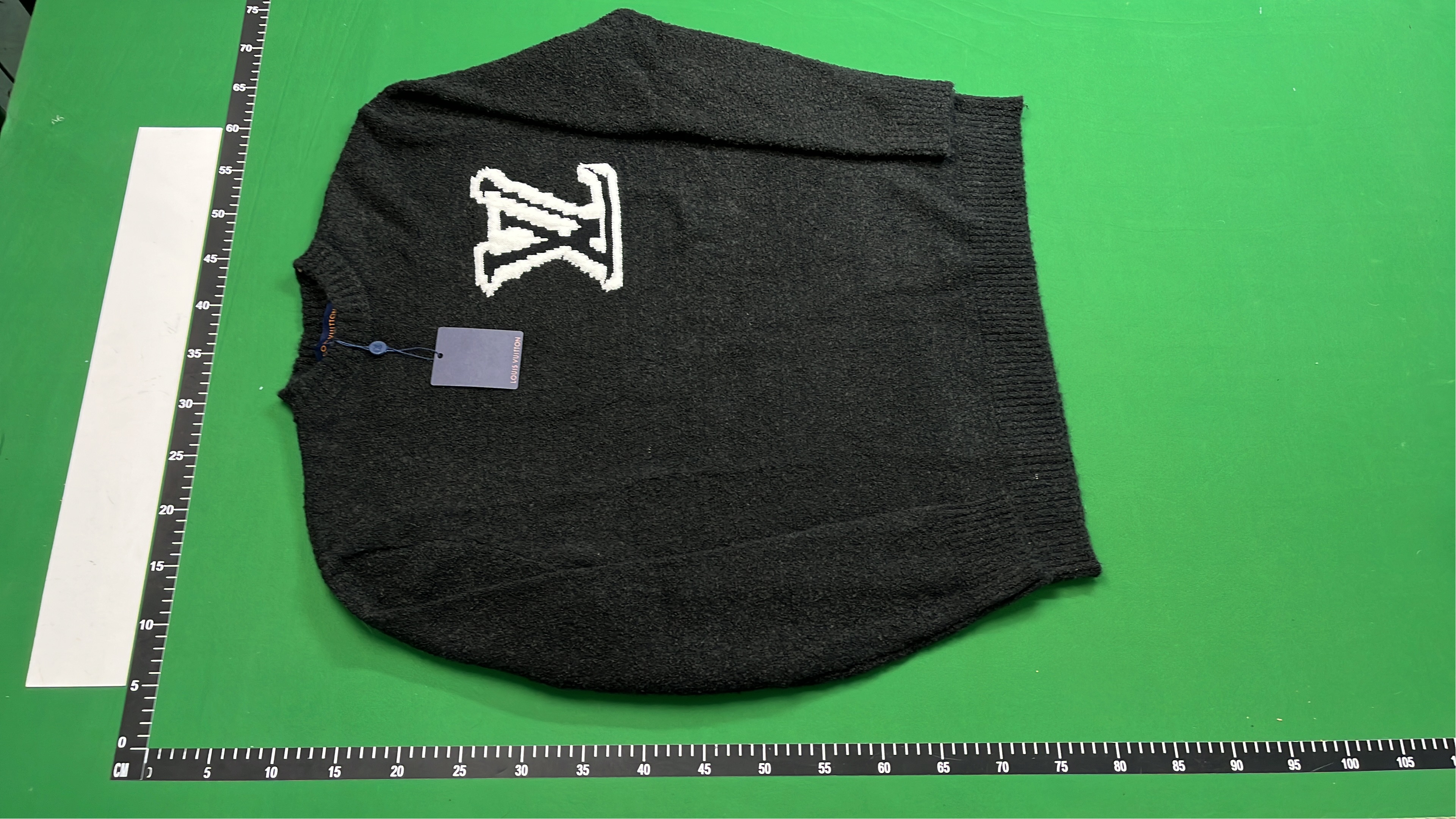 Louis Vuitton LV Logo Sweatshirt Black & White