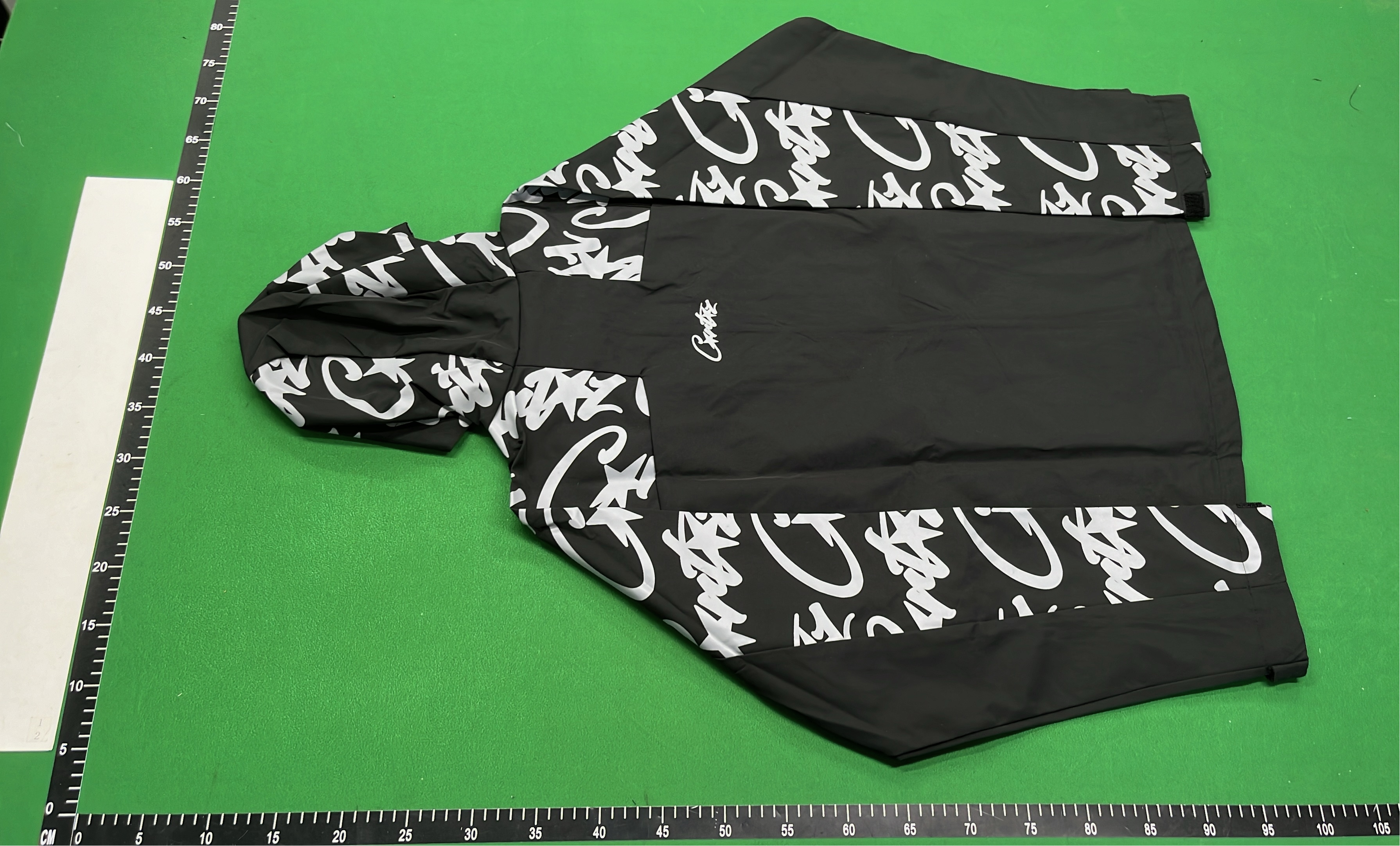 Carhartt WIP Hooded Jacket - Lightweight Water Resistant Outerwear