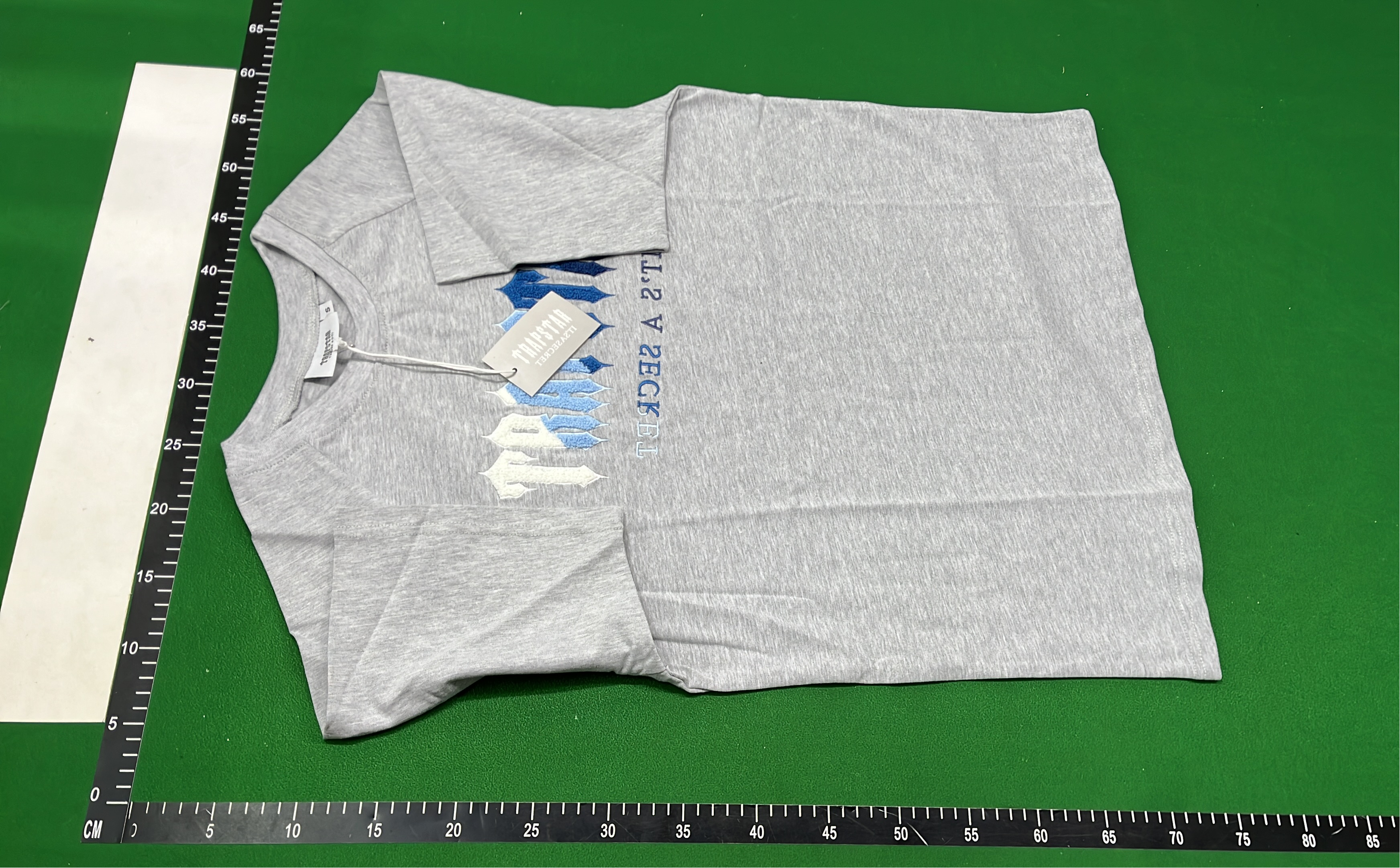 TRAPSTAR T-Shirt and Shorts Set - Urban Streetwear Collection