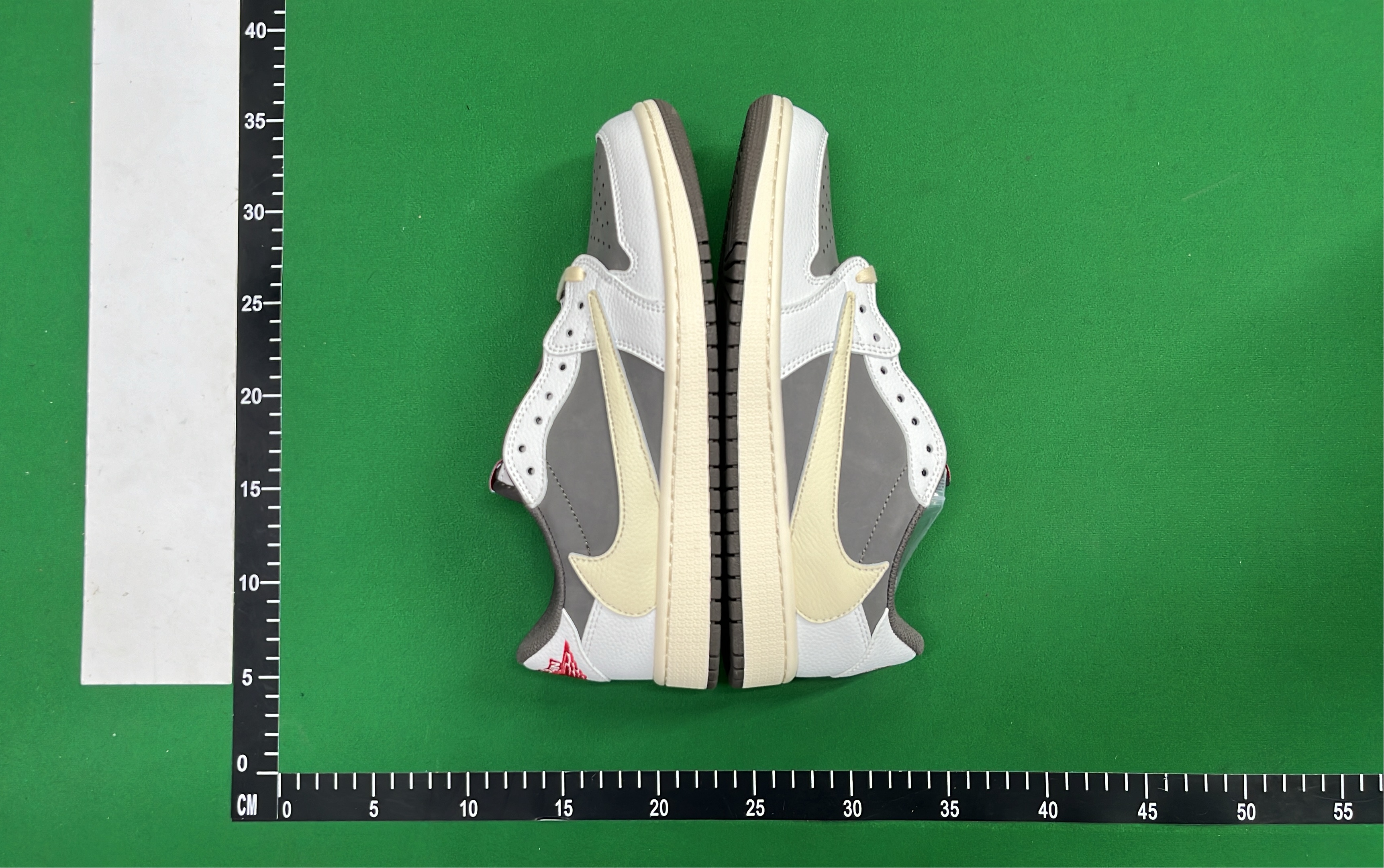 Nike Air Jordan 1 Low Sneakers - Classic Colorways for Men