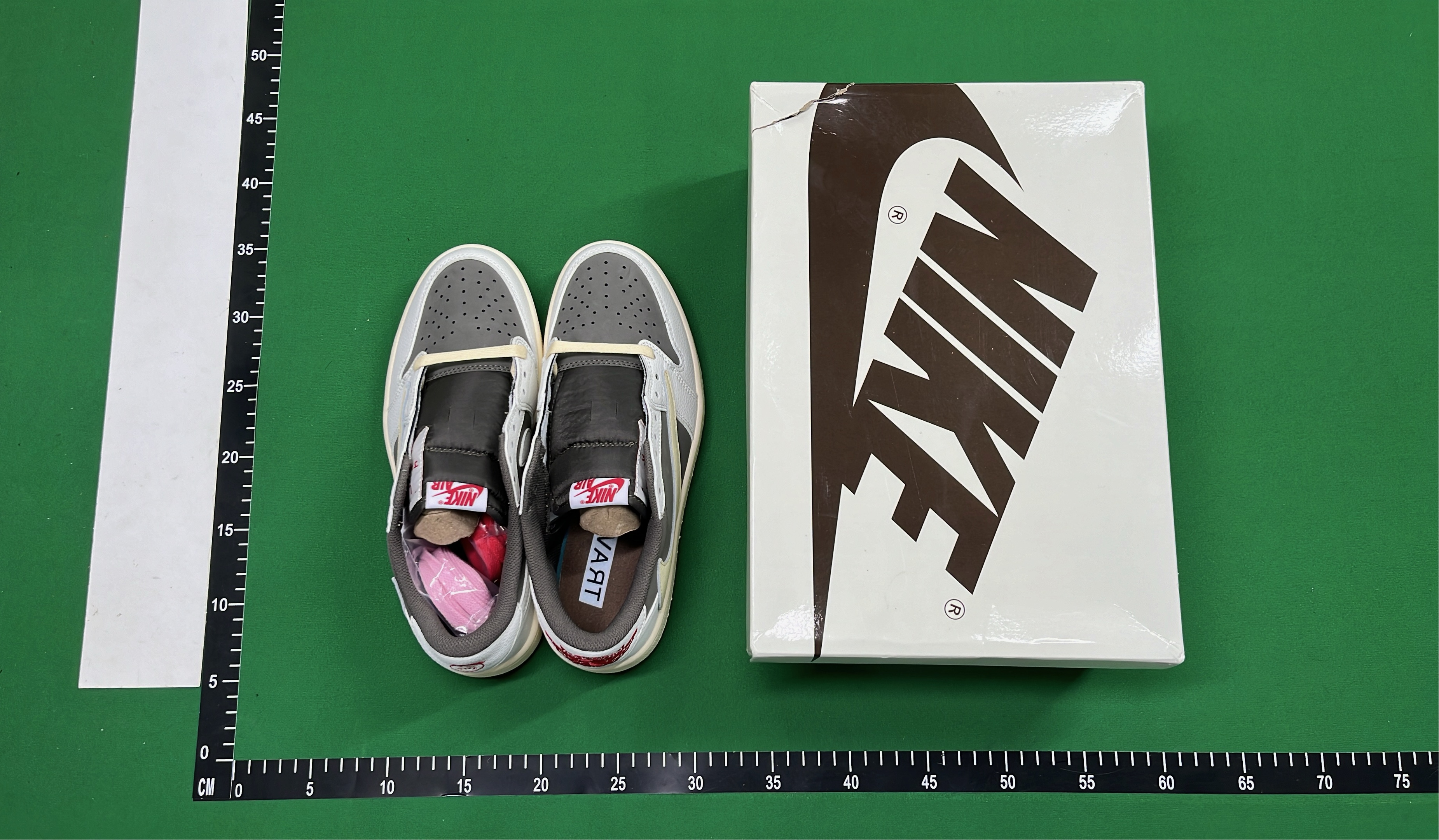 Nike Air Jordan 1 Low Sneakers - Classic Colorways for Men