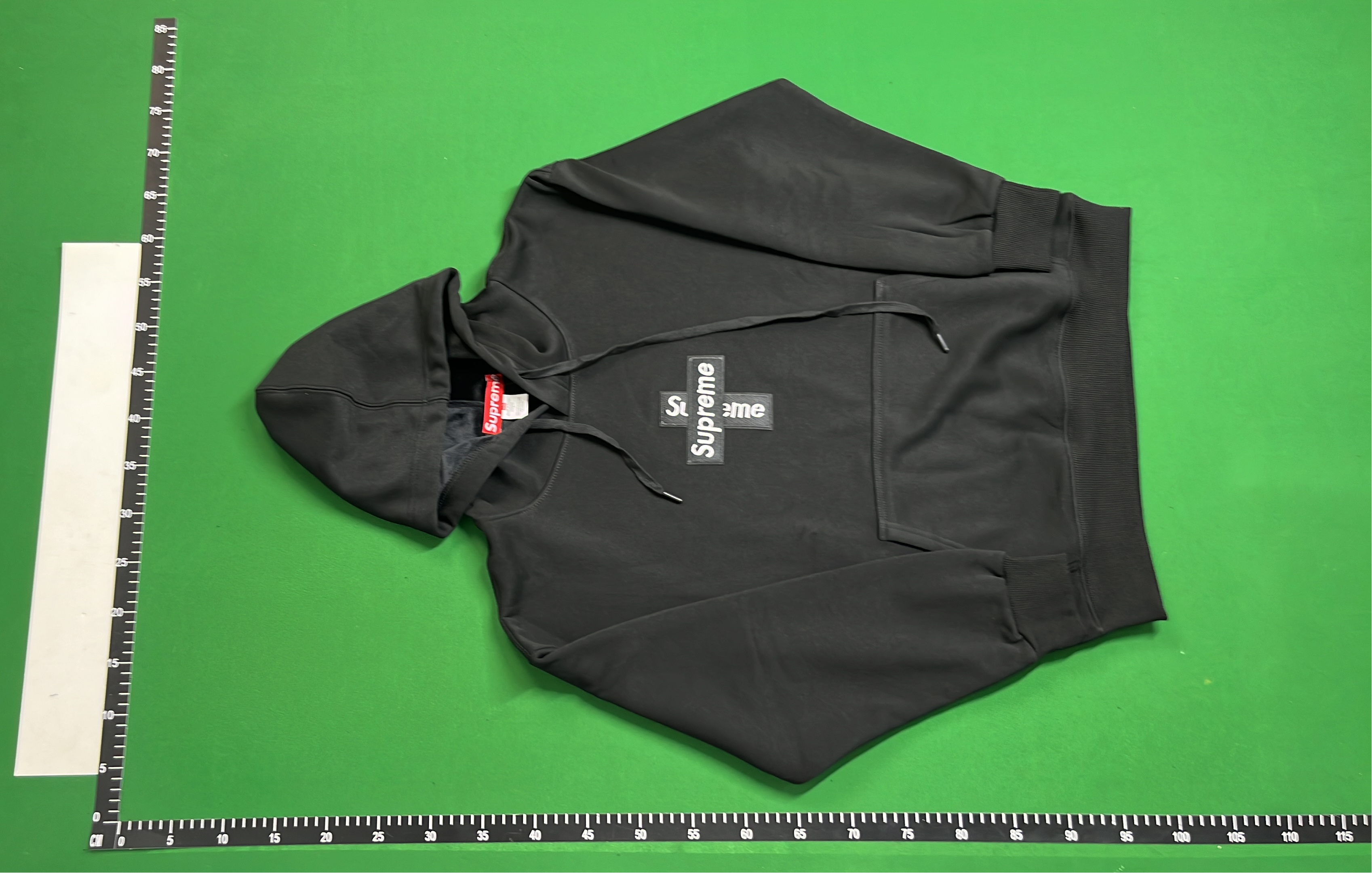 Supreme Hoodie - Classic Box Logo Sweatshirt in Multiple Colors