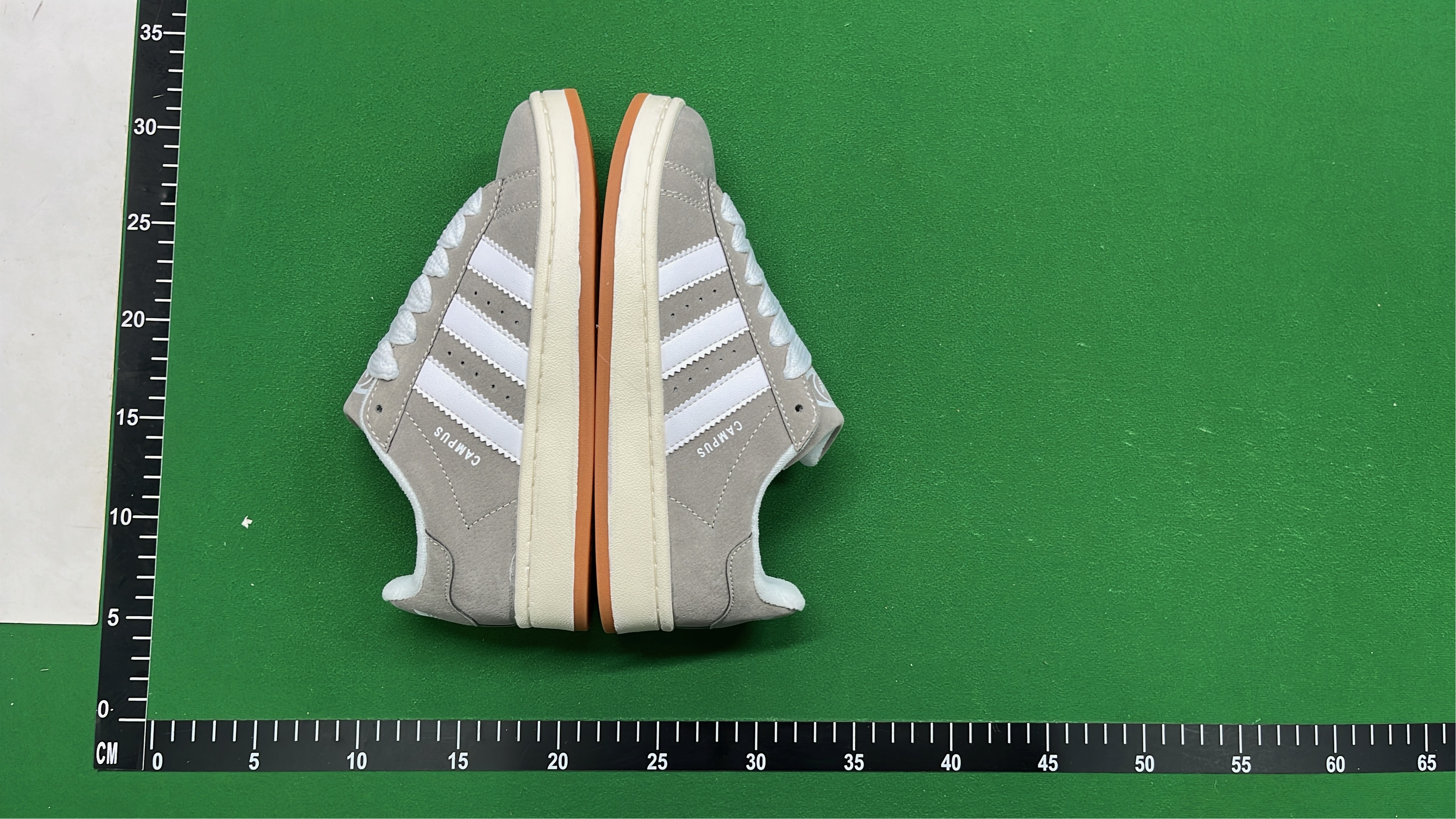 Adidas Campus Sneakers - Classic Style for Men and Women