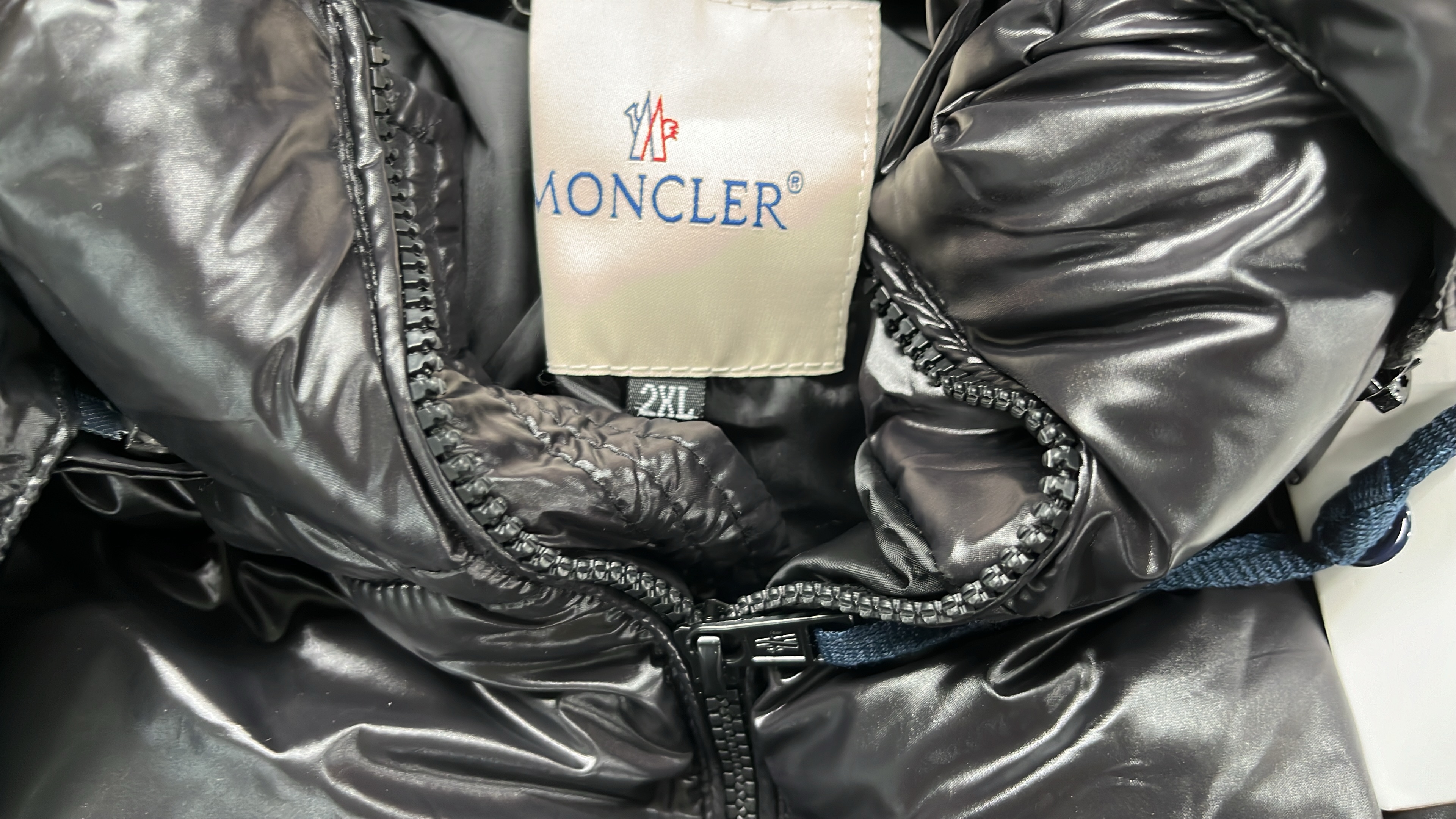 Moncler Puffer Jacket Black Budget Version