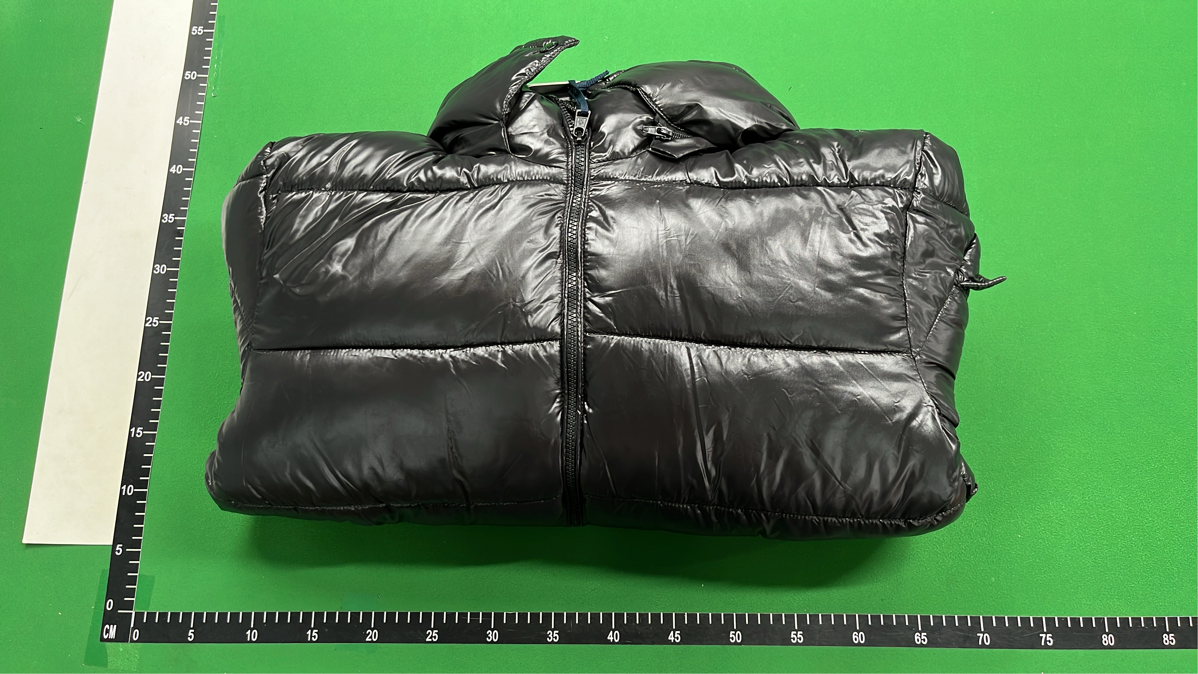 Moncler Puffer Jacket Black Budget Version