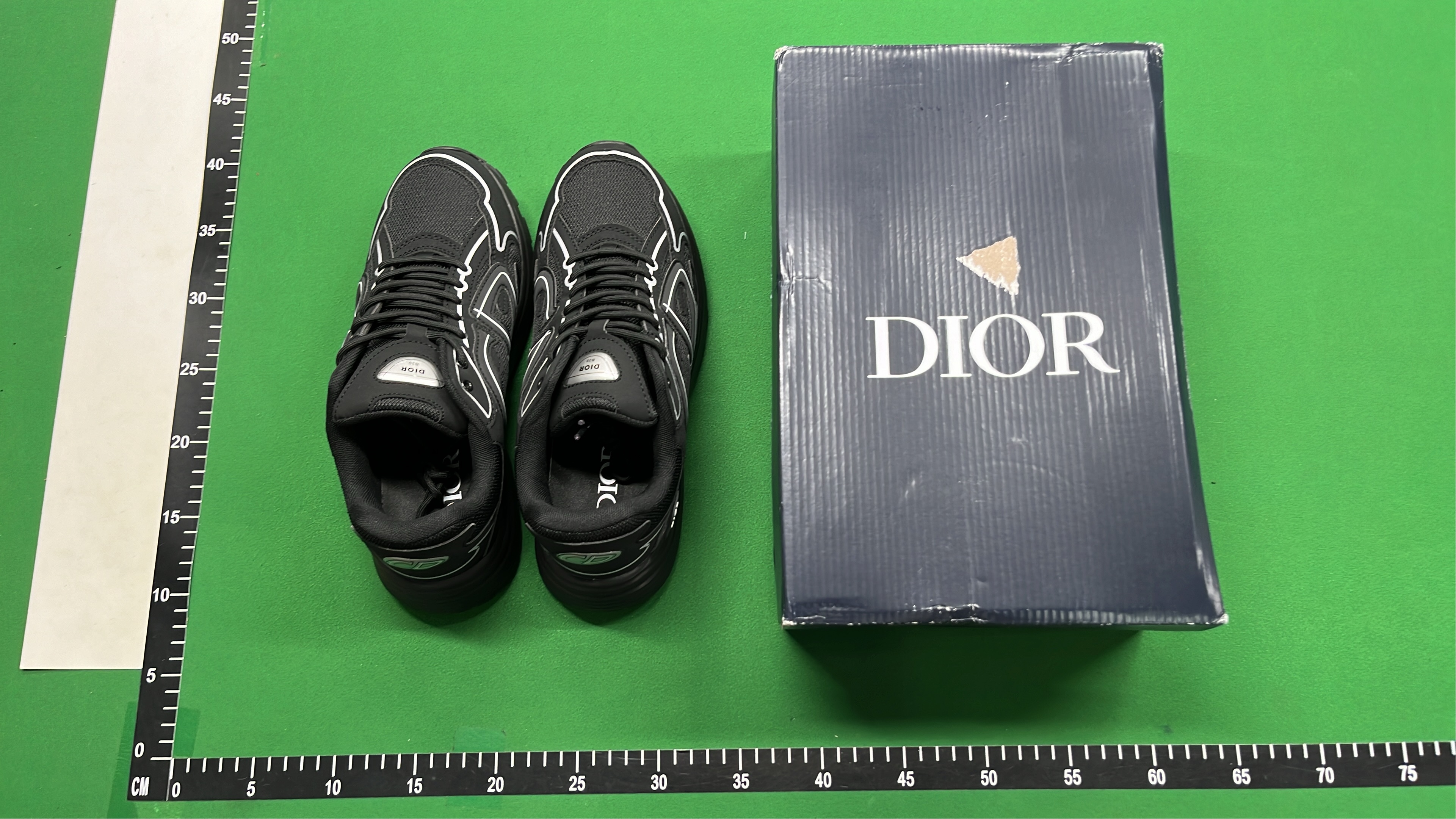 Dior CD Sneakers - Fashionable Sporty Shoes for Men and Women