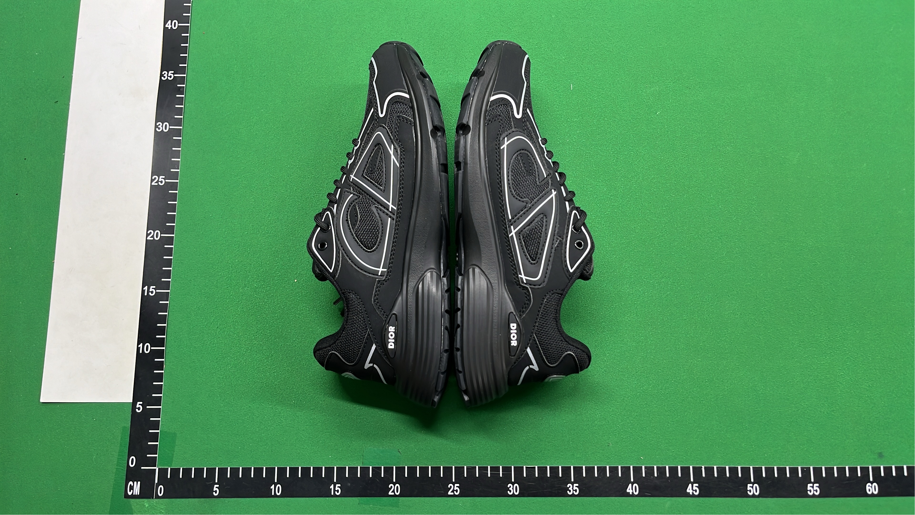 Dior CD Sneakers - Fashionable Sporty Shoes for Men and Women
